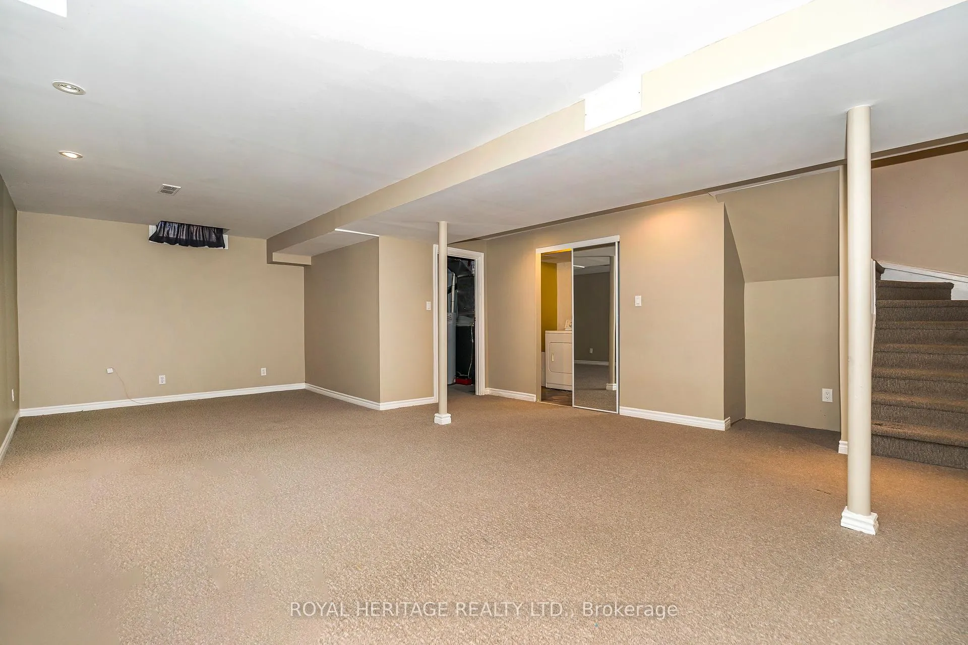 Photo 31 of 67 hughes Crescent, Ajax, Central — HOMEH