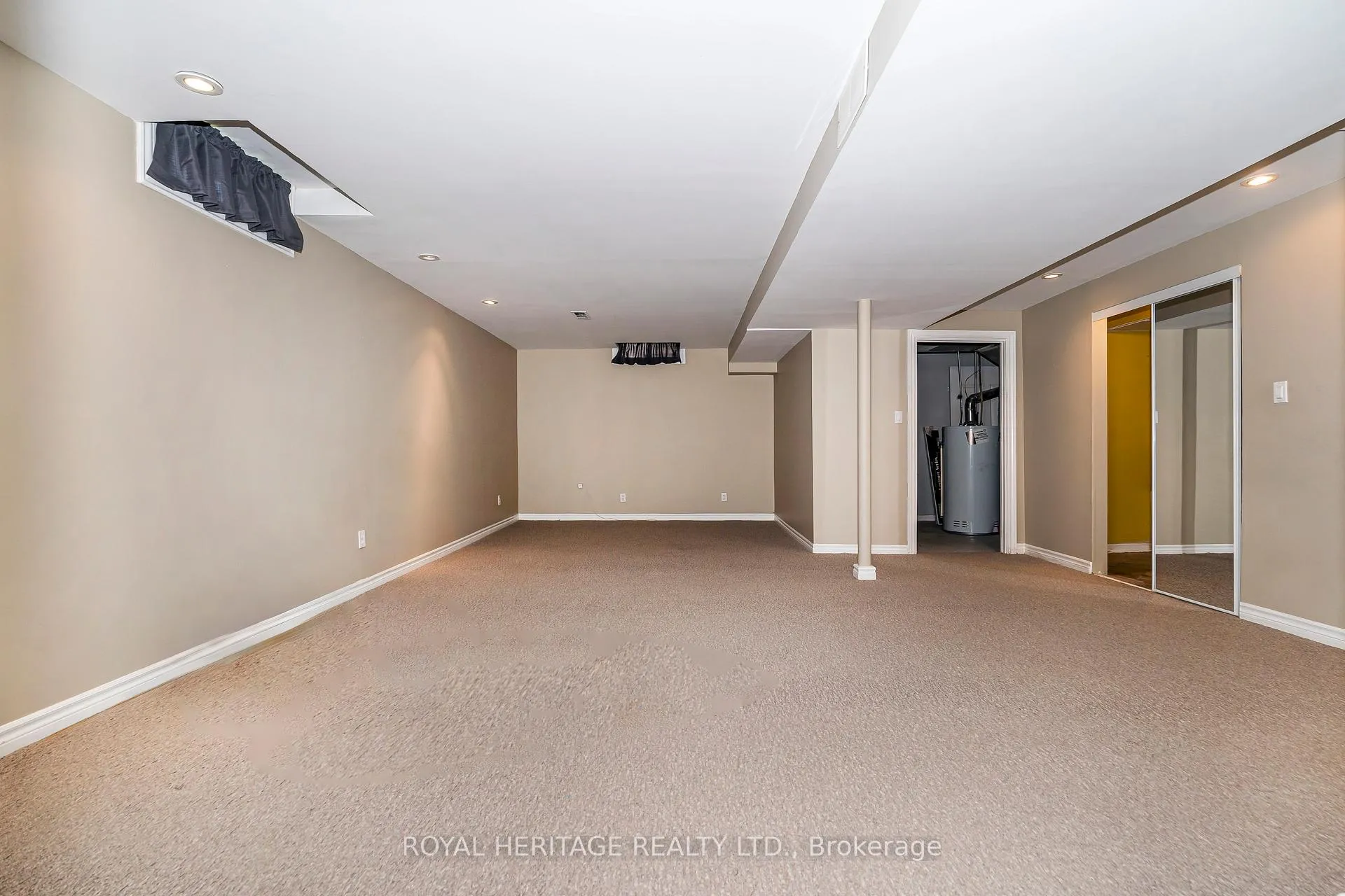 Photo 32 of 67 hughes Crescent, Ajax, Central — HOMEH