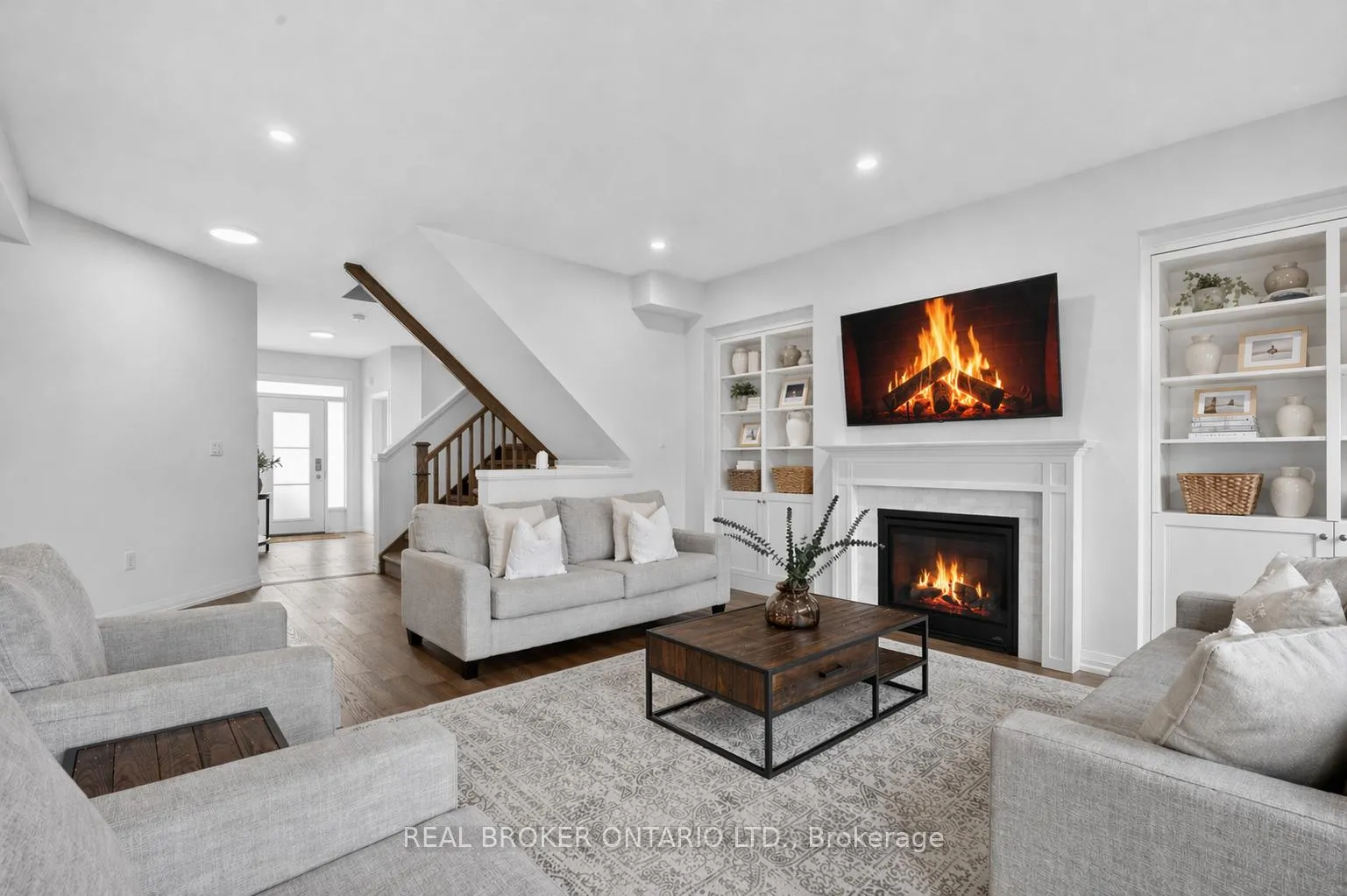 Photo 11 of 3980 Highland Park Drive, Lincoln, Beamsville — HOMEH