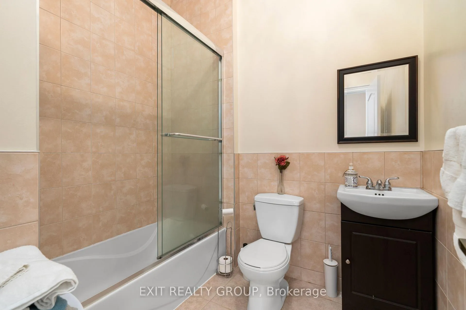 Photo 13 of 19281 Loyalist Parkway, Prince Edward County, Hillier Ward — HOMEH