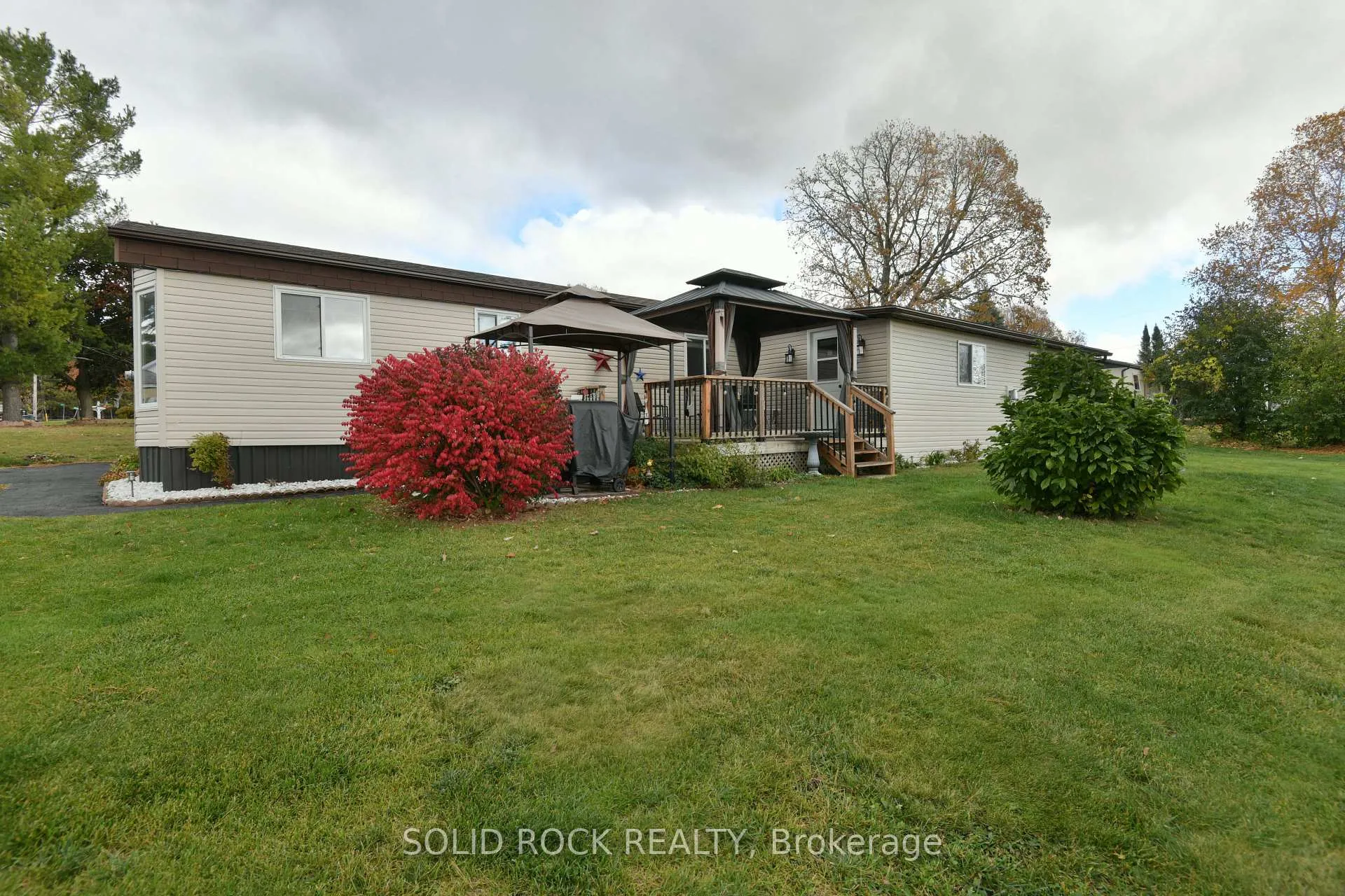 Photo 7 of 26 Evergreen Lane, McNab/Braeside, Mcnab/Braeside Twps — HOMEH