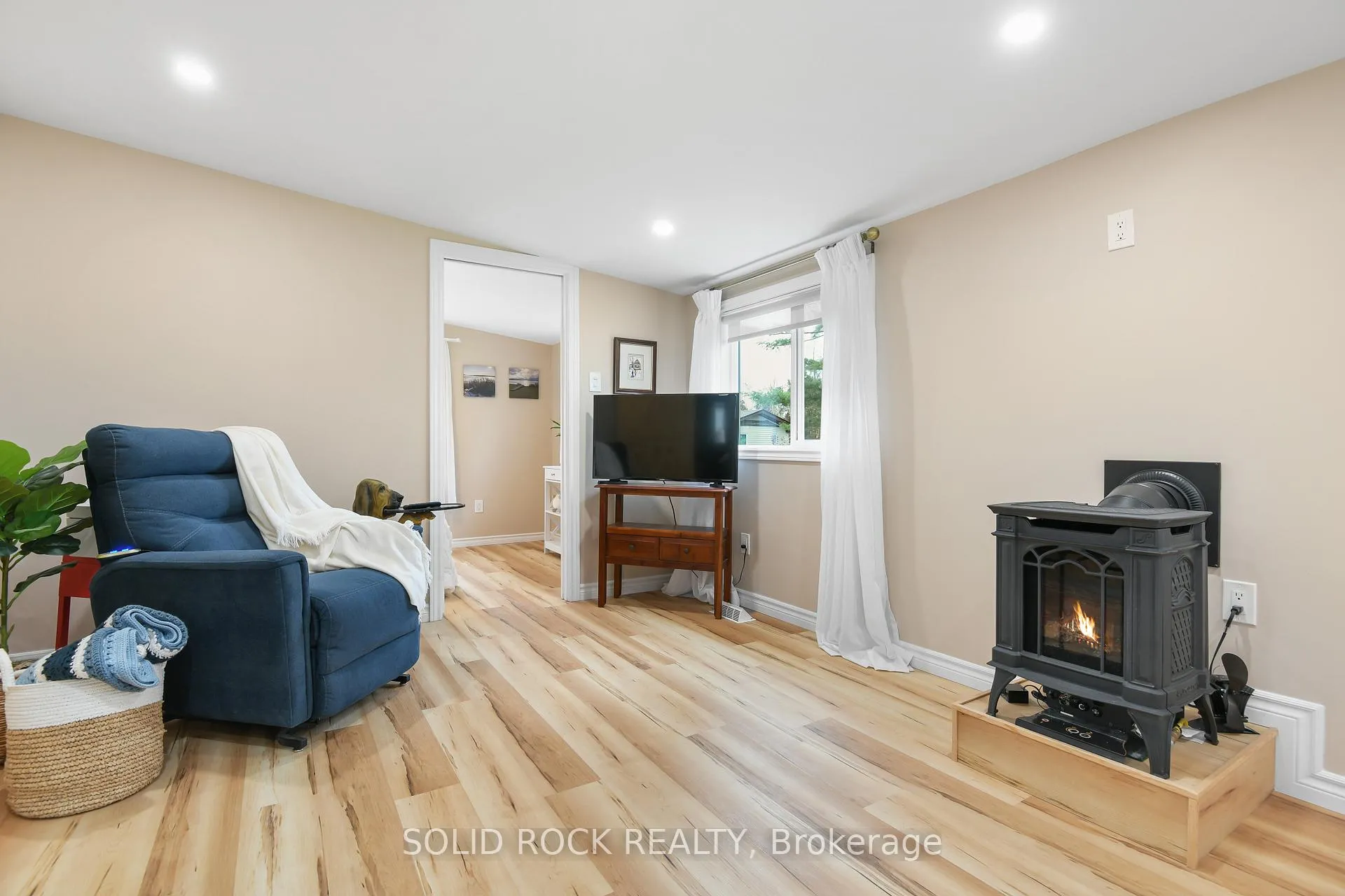 Photo 20 of 26 Evergreen Lane, McNab/Braeside, Mcnab/Braeside Twps — HOMEH
