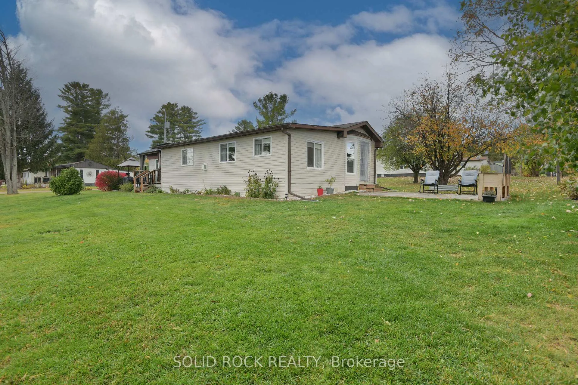 Photo 40 of 26 Evergreen Lane, McNab/Braeside, Mcnab/Braeside Twps — HOMEH