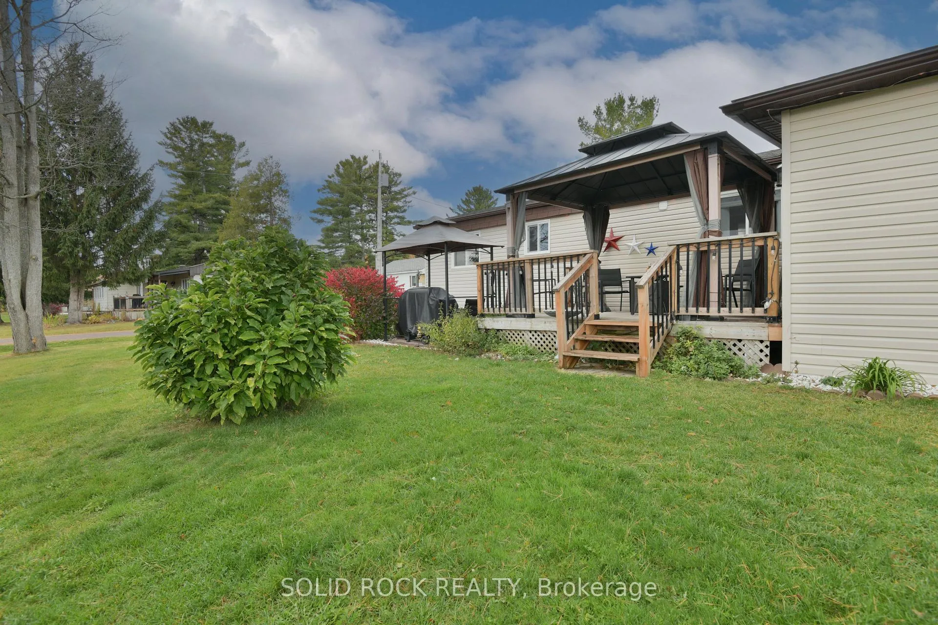 Photo 42 of 26 Evergreen Lane, McNab/Braeside, Mcnab/Braeside Twps — HOMEH