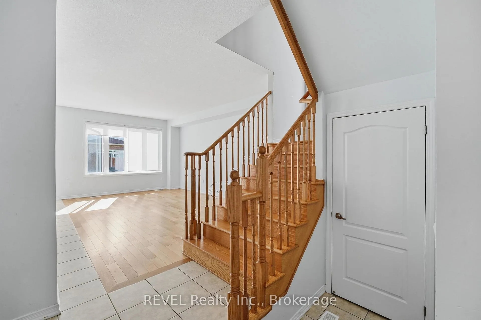 Photo 8 of 67 Esther Crescent, Thorold, Hurricane/Merrittville — HOMEH