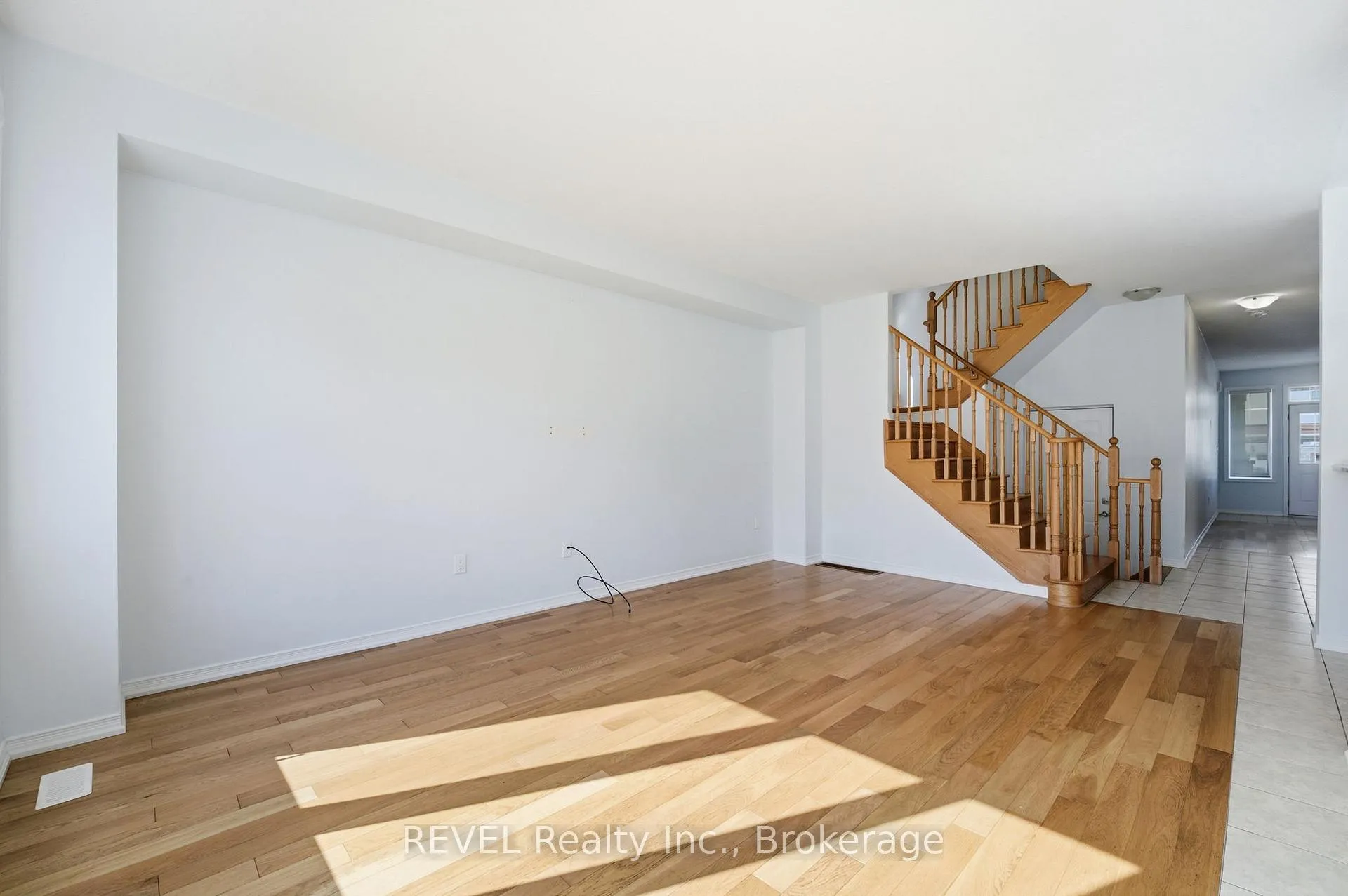 Photo 9 of 67 Esther Crescent, Thorold, Hurricane/Merrittville — HOMEH