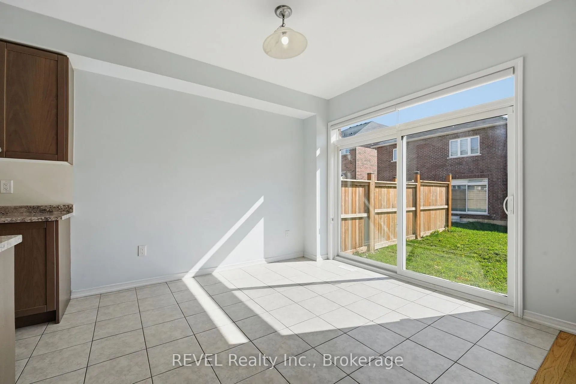 Photo 19 of 67 Esther Crescent, Thorold, Hurricane/Merrittville — HOMEH