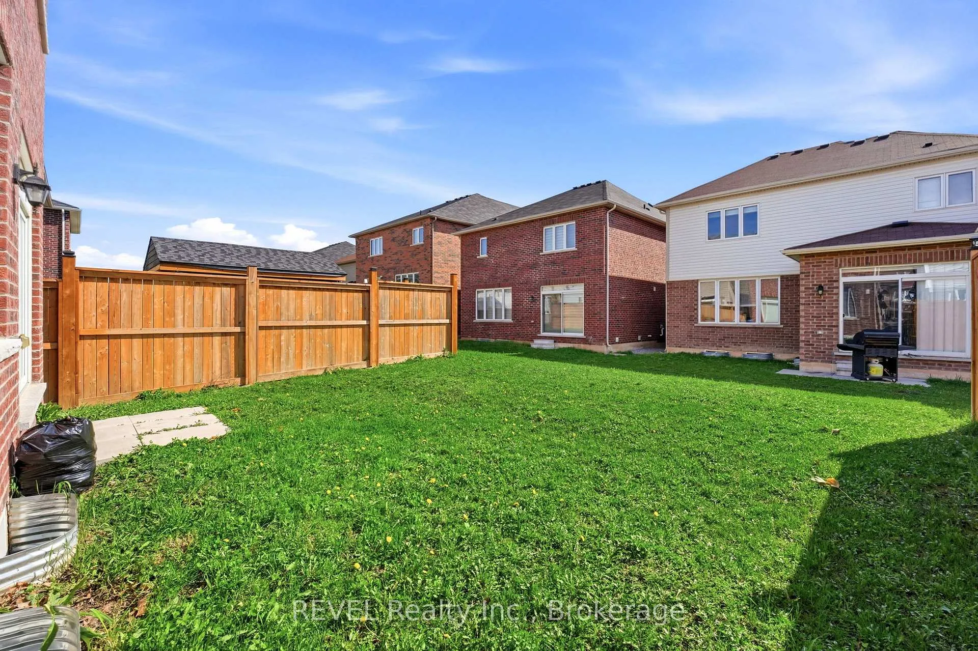 Photo 37 of 67 Esther Crescent, Thorold, Hurricane/Merrittville — HOMEH