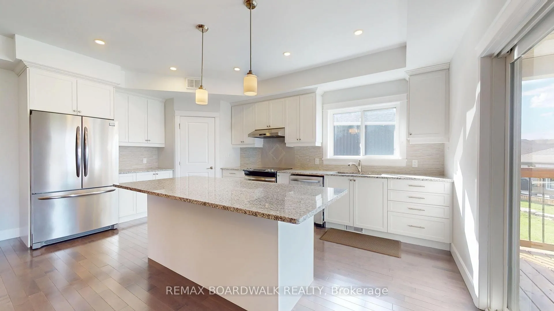 Photo 13 of 19 Donaldson Court, Brockville — HOMEH