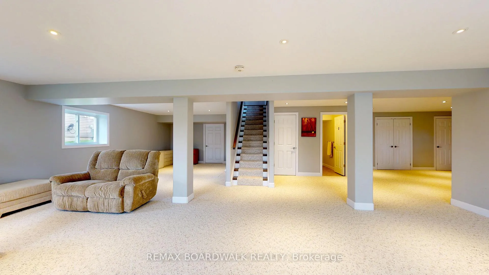 Photo 26 of 19 Donaldson Court, Brockville — HOMEH