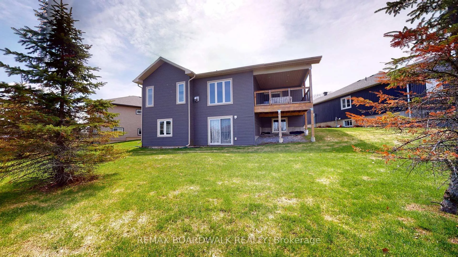 Photo 33 of 19 Donaldson Court, Brockville — HOMEH