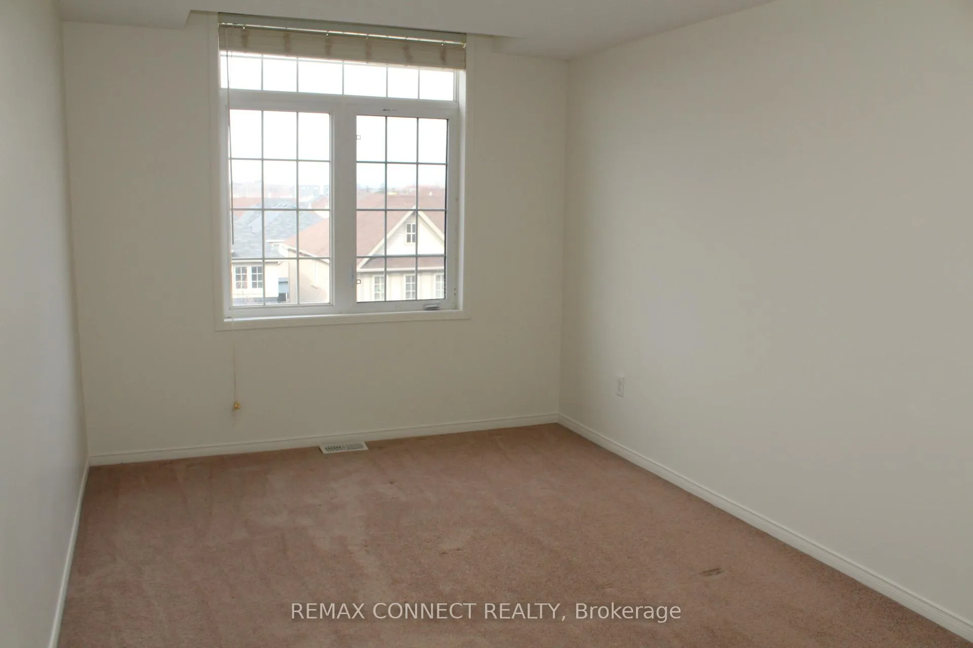 Photo 15 of 37 Chaston Road, Ajax, Central East — HOMEH