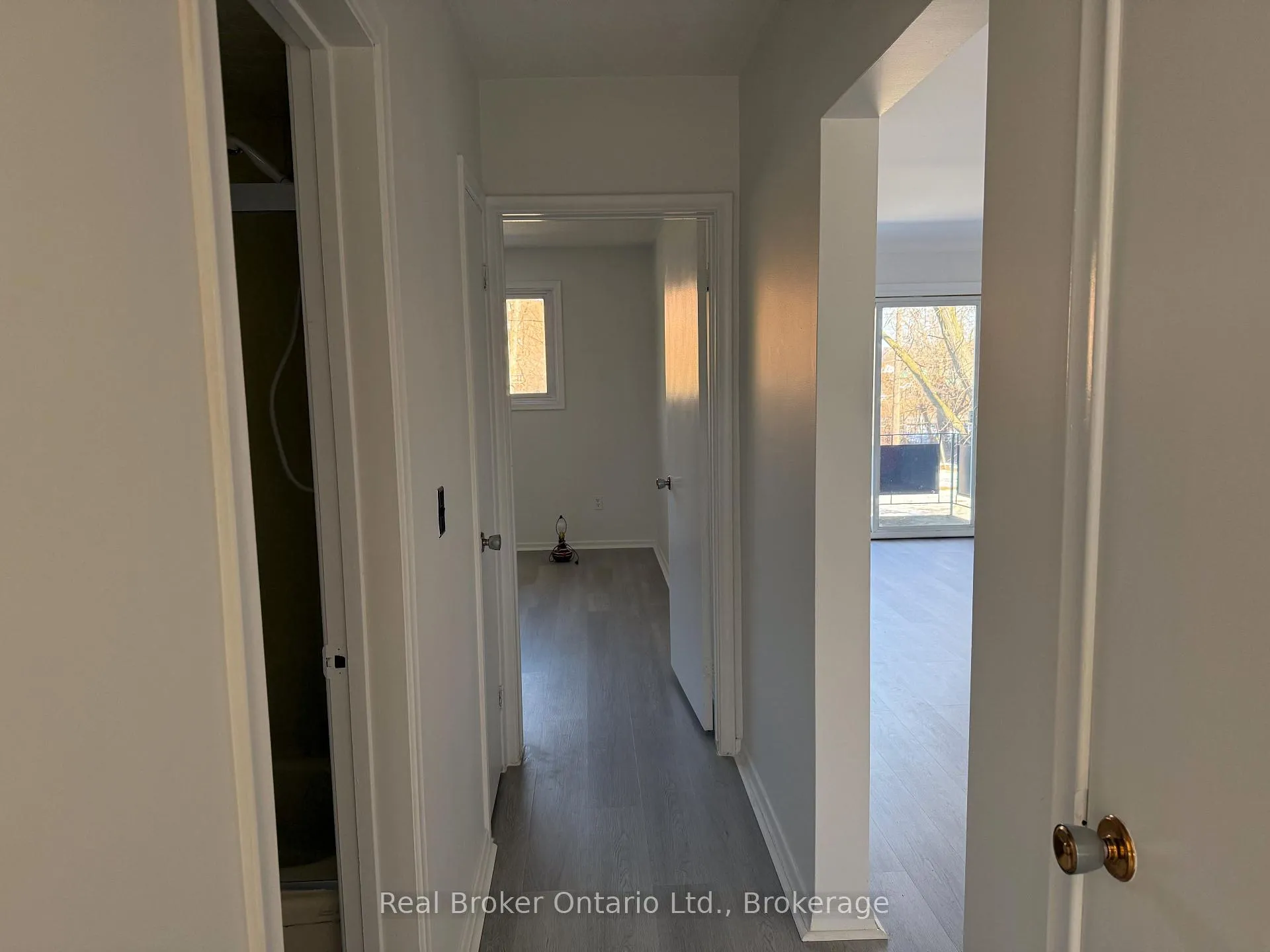 Photo 13 of 36 Graham Avenue, Brantford, Old West Brant — HOMEH