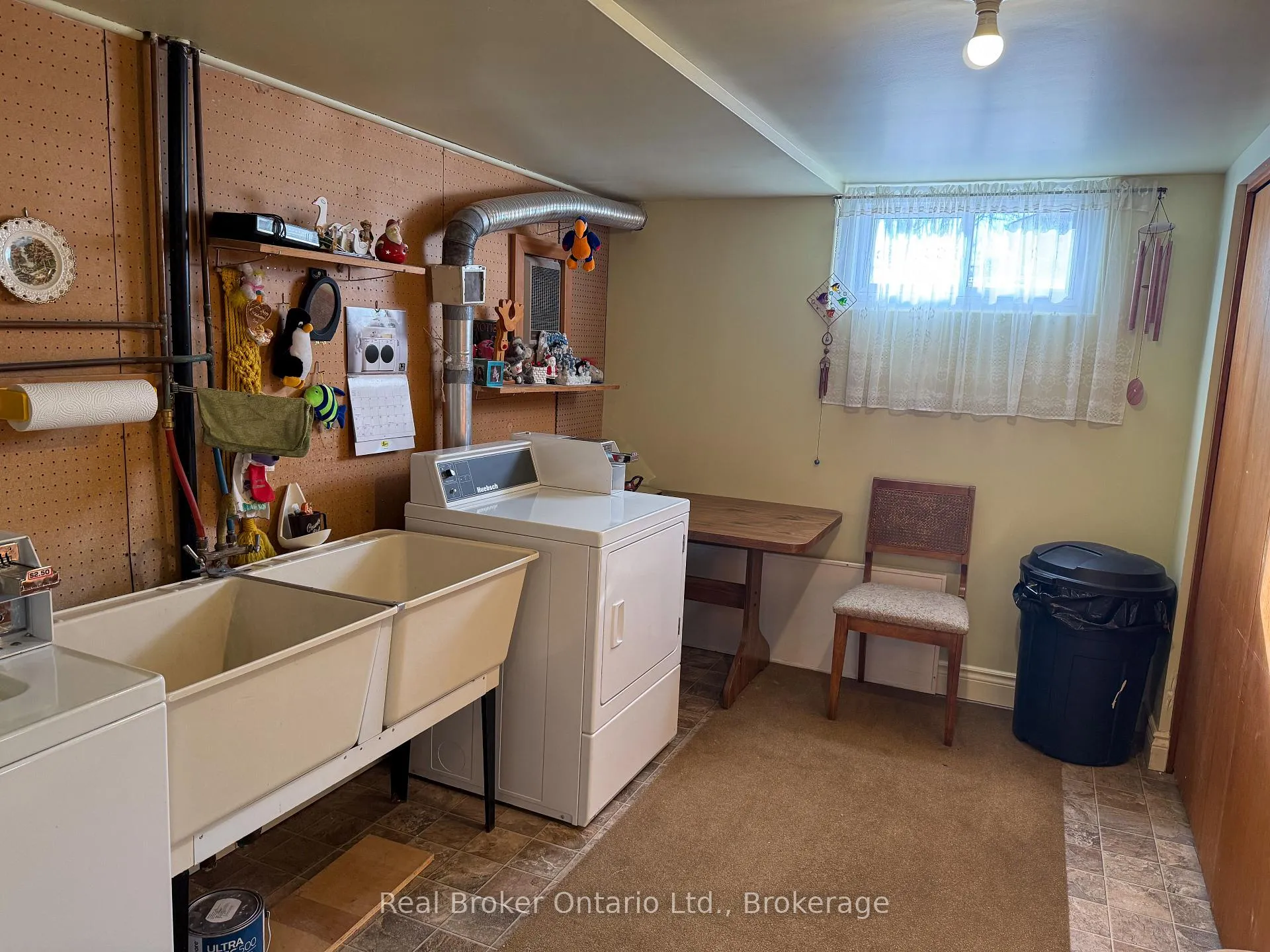 Photo 23 of 36 Graham Avenue, Brantford, Old West Brant — HOMEH