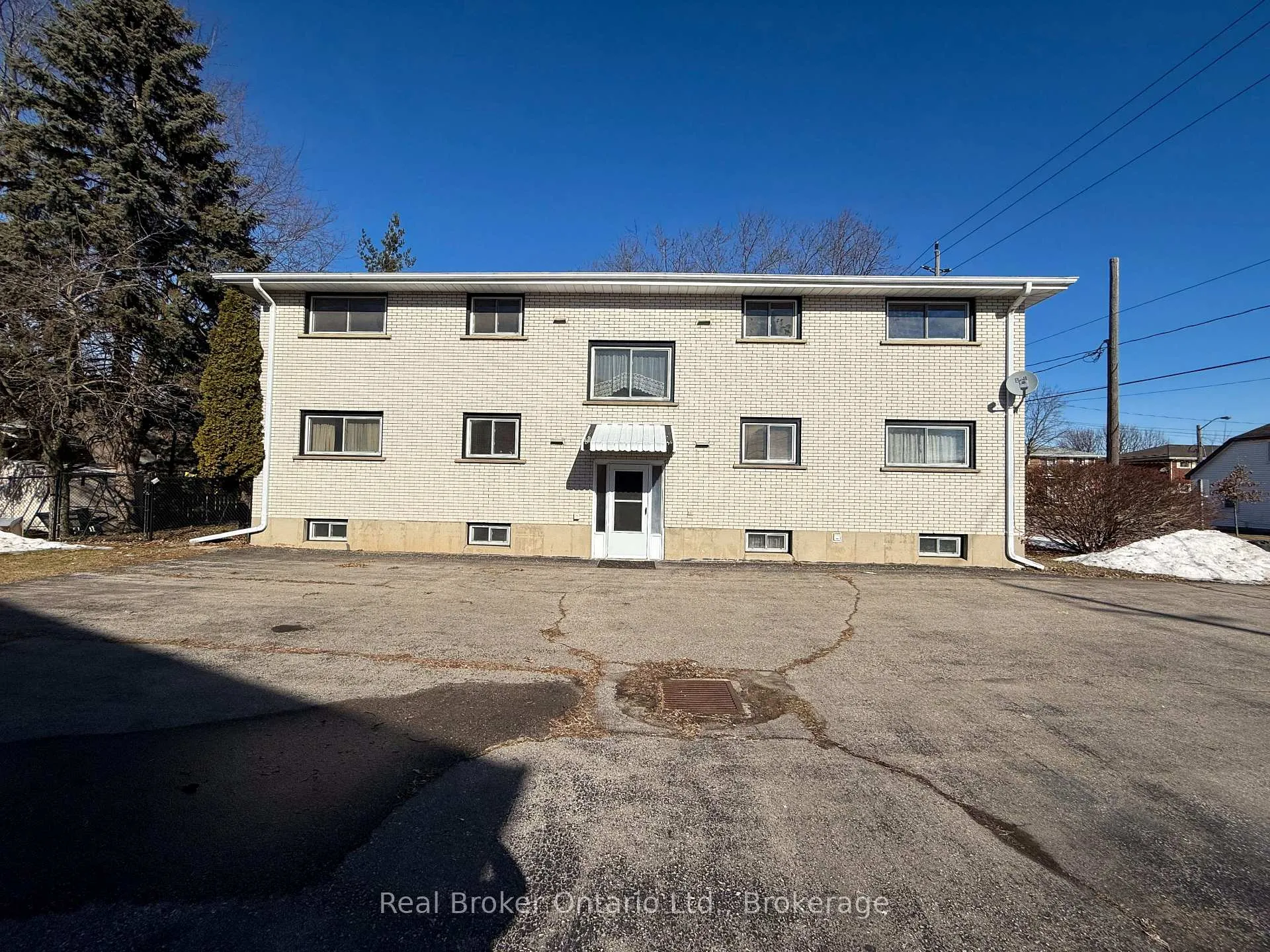 Photo 27 of 36 Graham Avenue, Brantford, Old West Brant — HOMEH