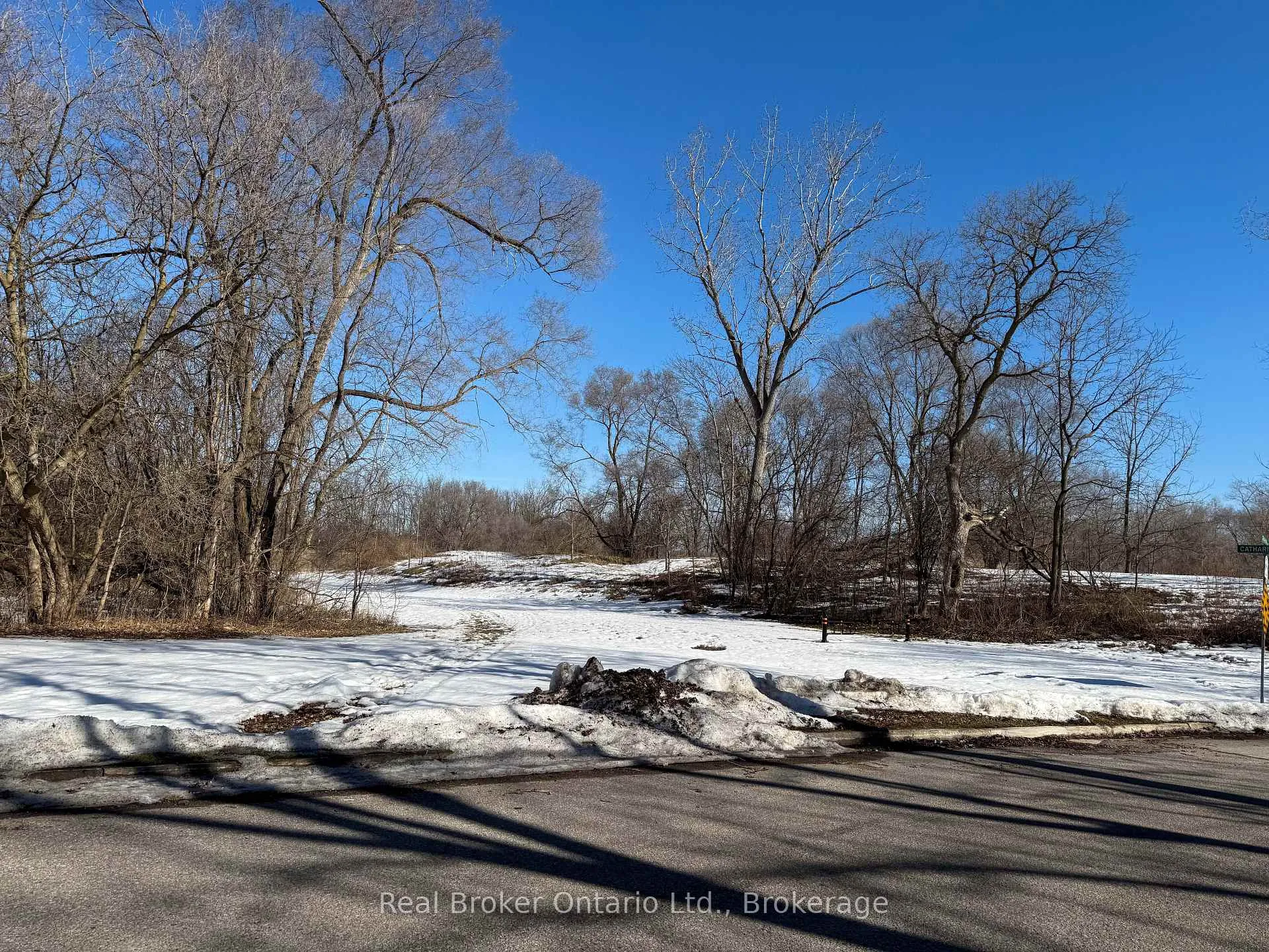 Photo 29 of 36 Graham Avenue, Brantford, Old West Brant — HOMEH