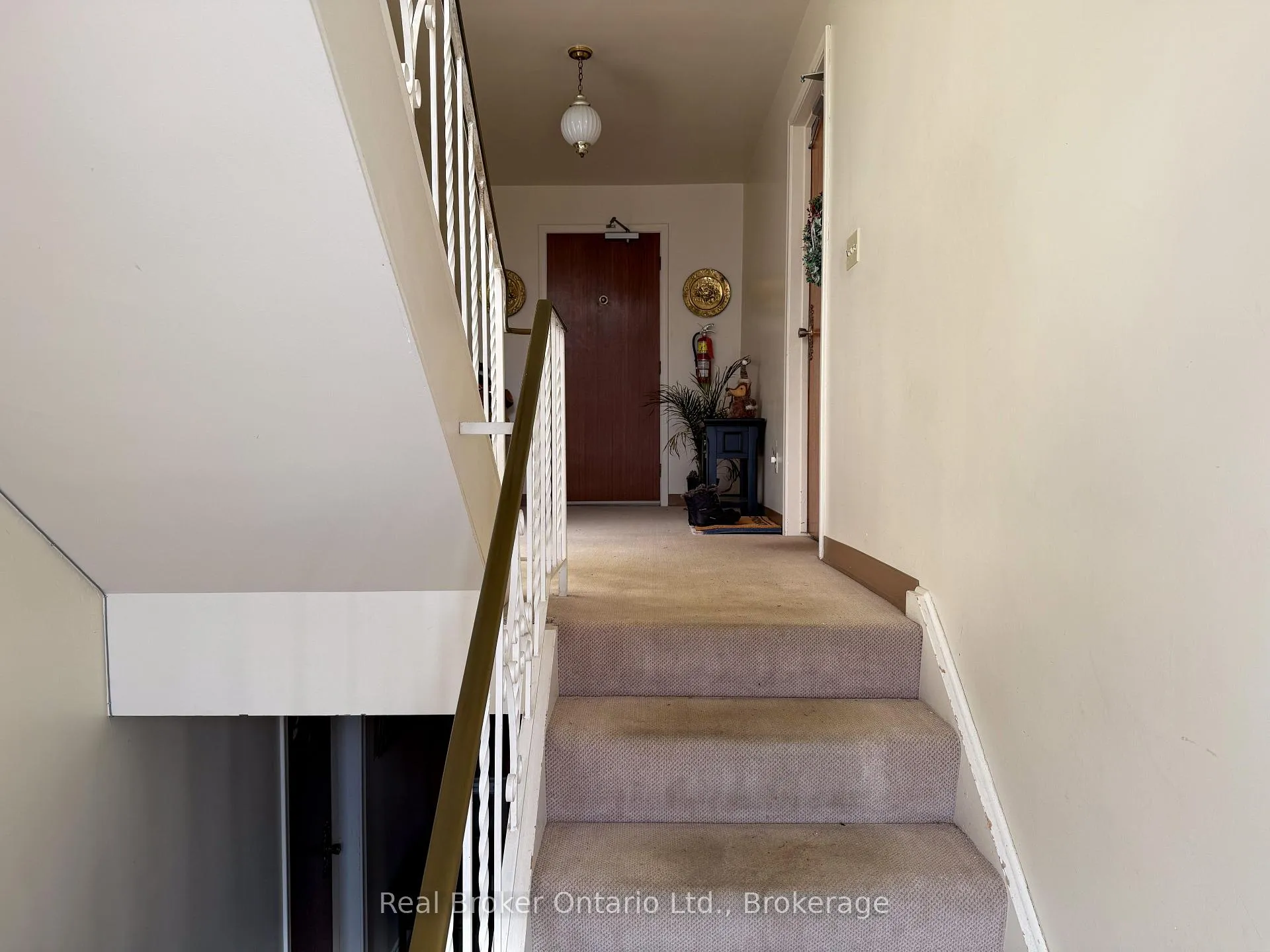 Photo 30 of 36 Graham Avenue, Brantford, Old West Brant — HOMEH