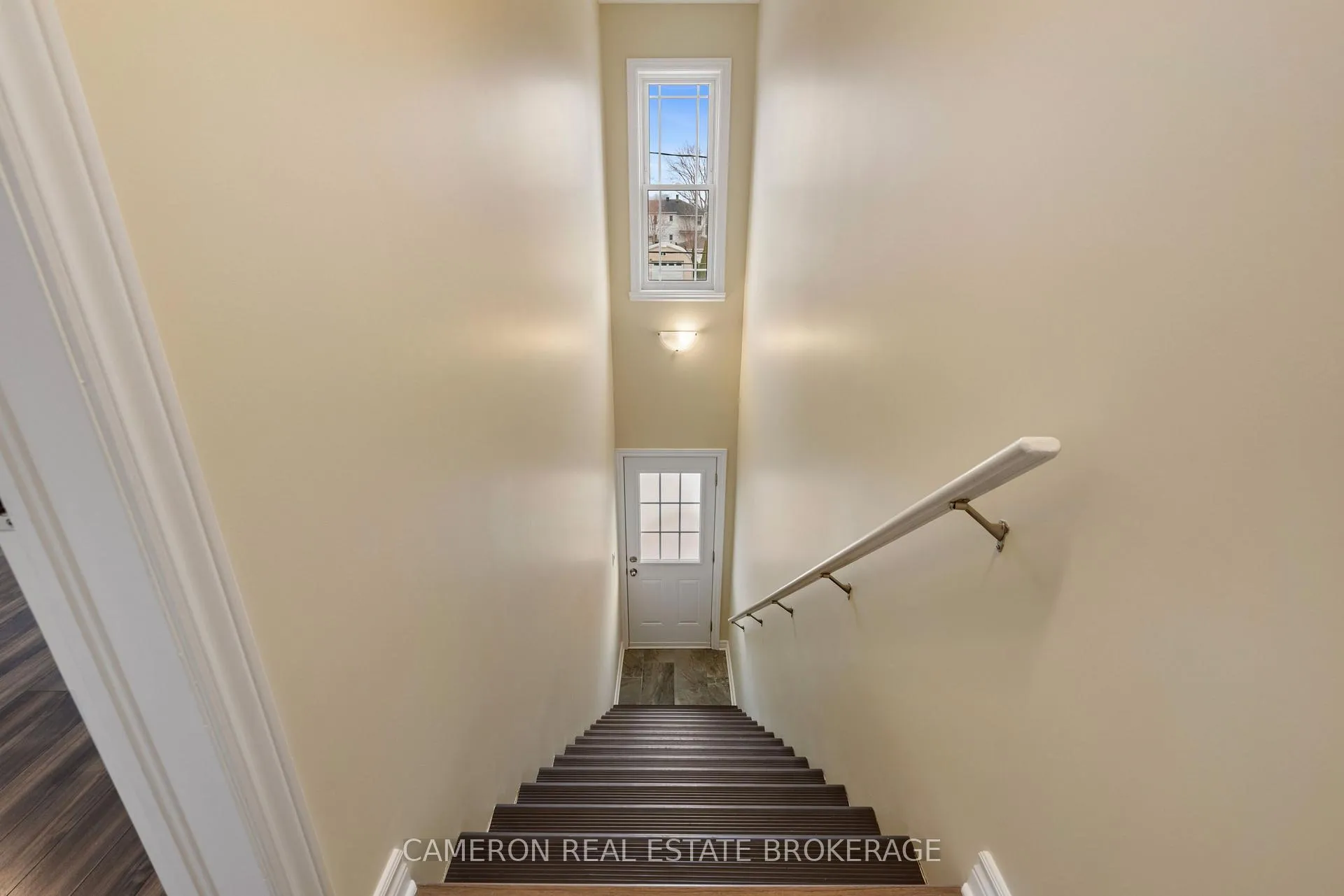 Photo 7 of Unit B, 1230 Cumberland Street, Cornwall — HOMEH