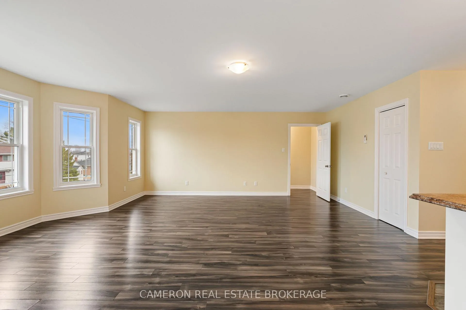 Photo 14 of Unit B, 1230 Cumberland Street, Cornwall — HOMEH