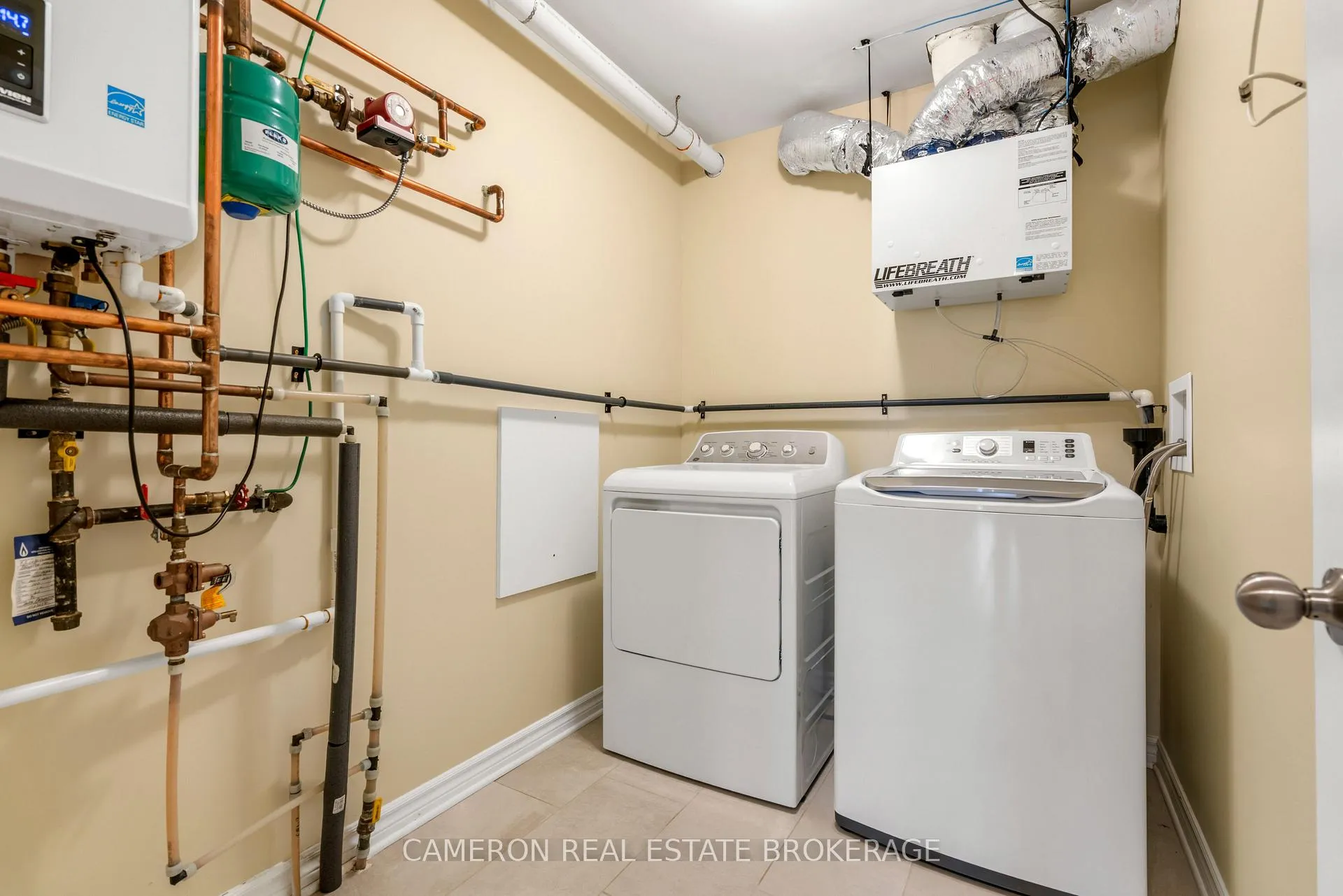 Photo 27 of Unit B, 1230 Cumberland Street, Cornwall — HOMEH