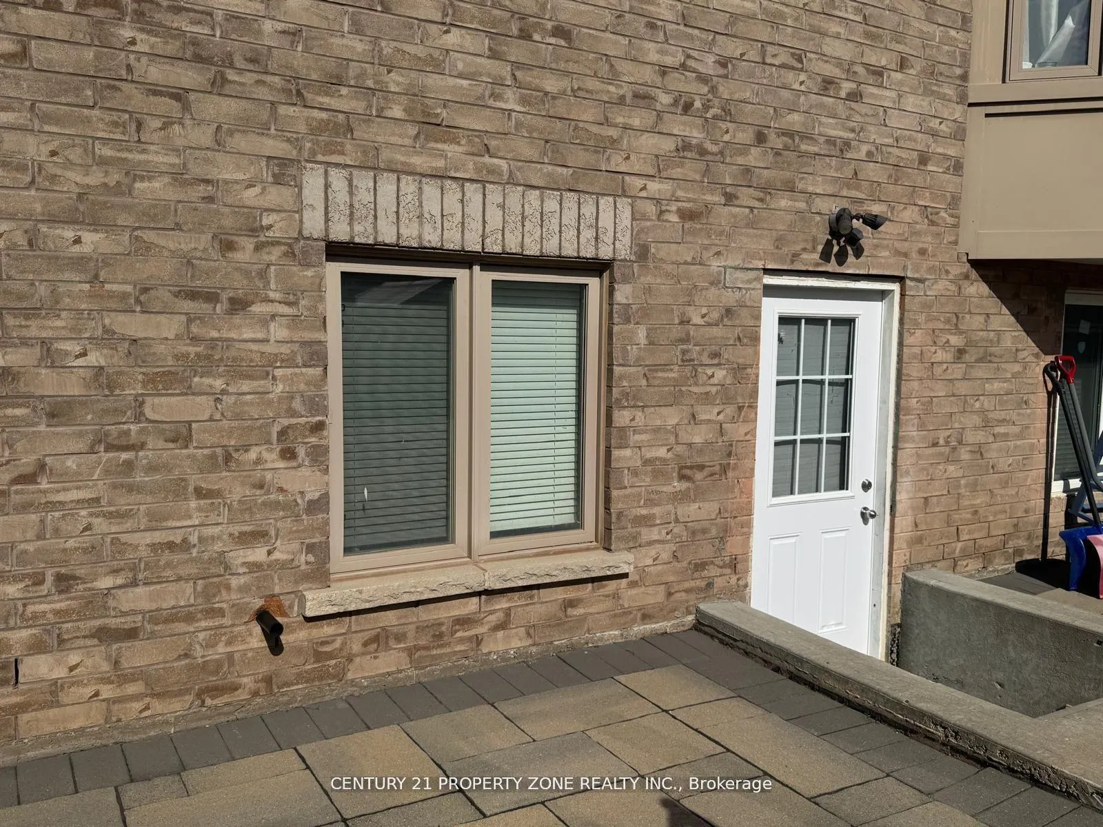 Photo 4 of Unit Bsmt, 10 Fort Williams Drive, Brampton, Credit Valley — HOMEH