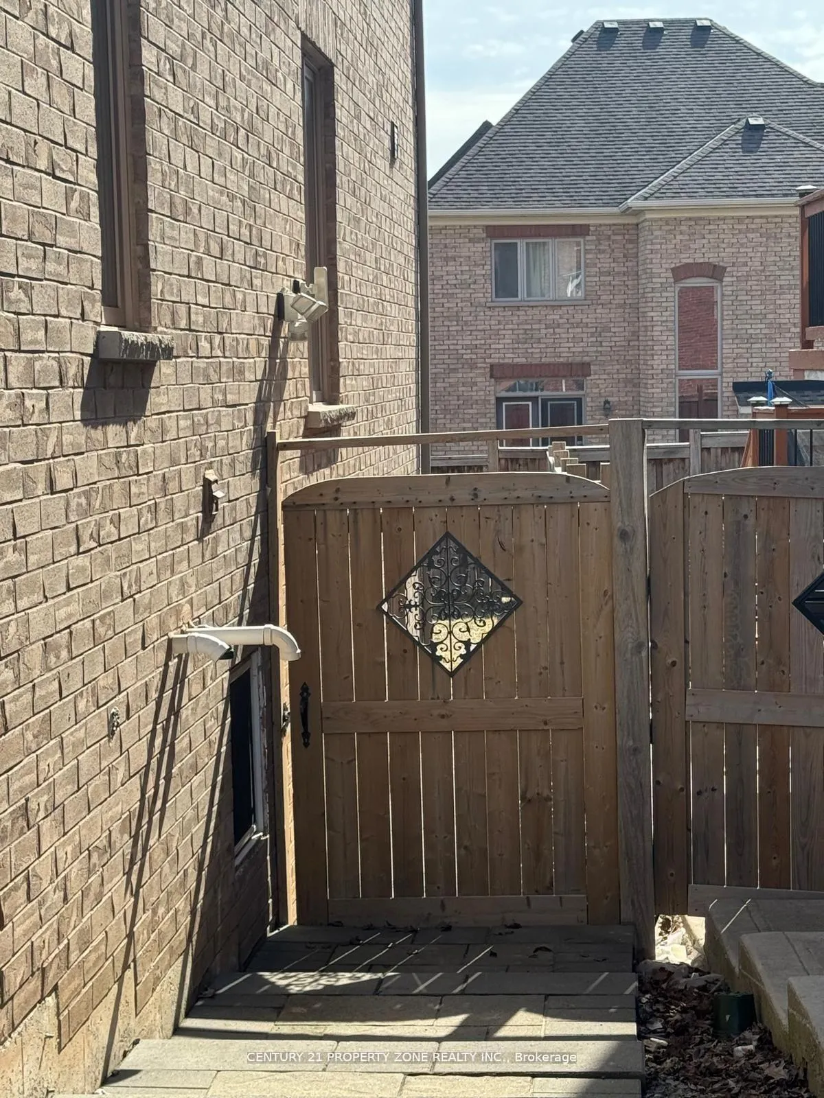 Photo 17 of Unit Bsmt, 10 Fort Williams Drive, Brampton, Credit Valley — HOMEH
