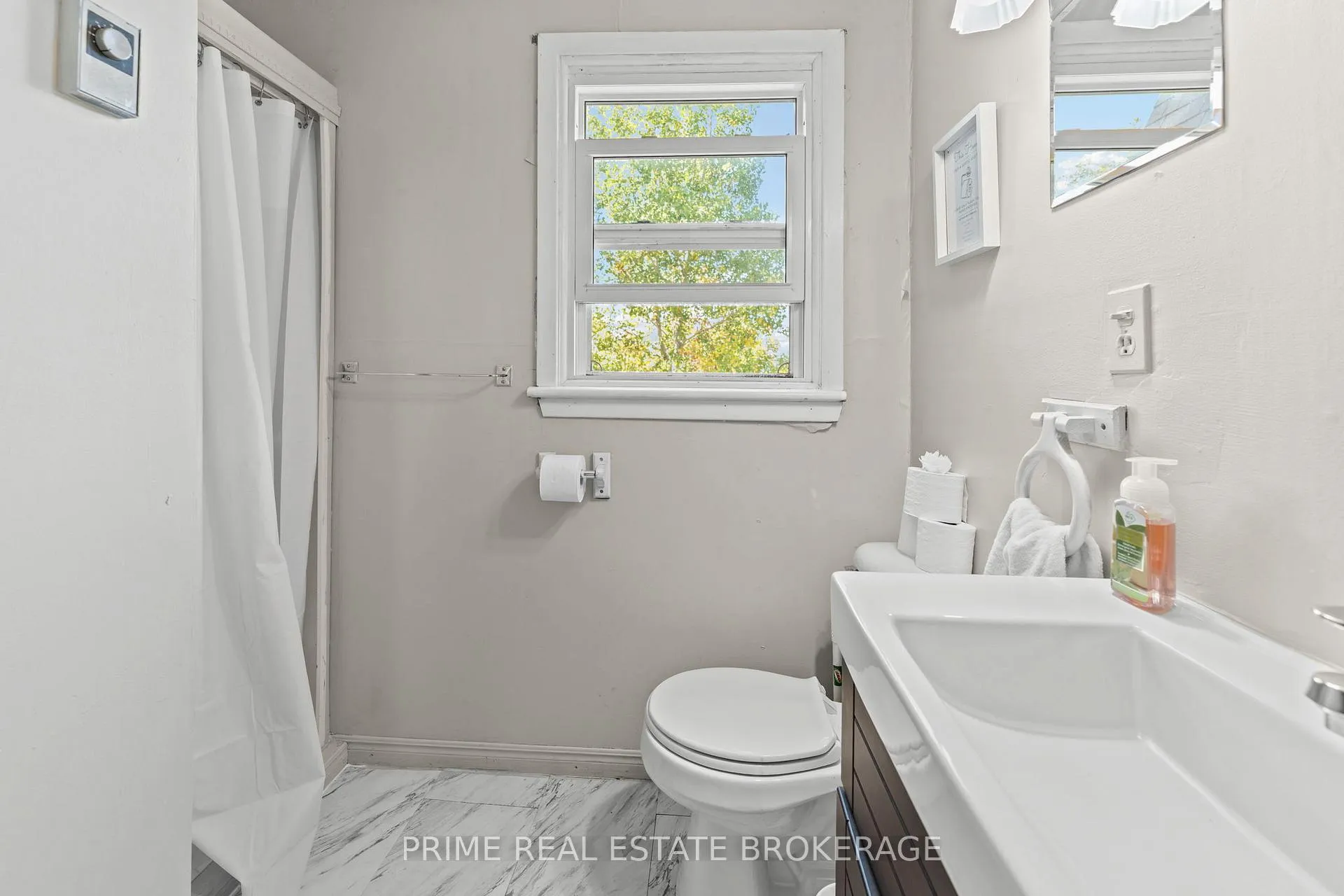 Photo 37 of 7166 Outer Drive, Lambton Shores, Port Franks — HOMEH