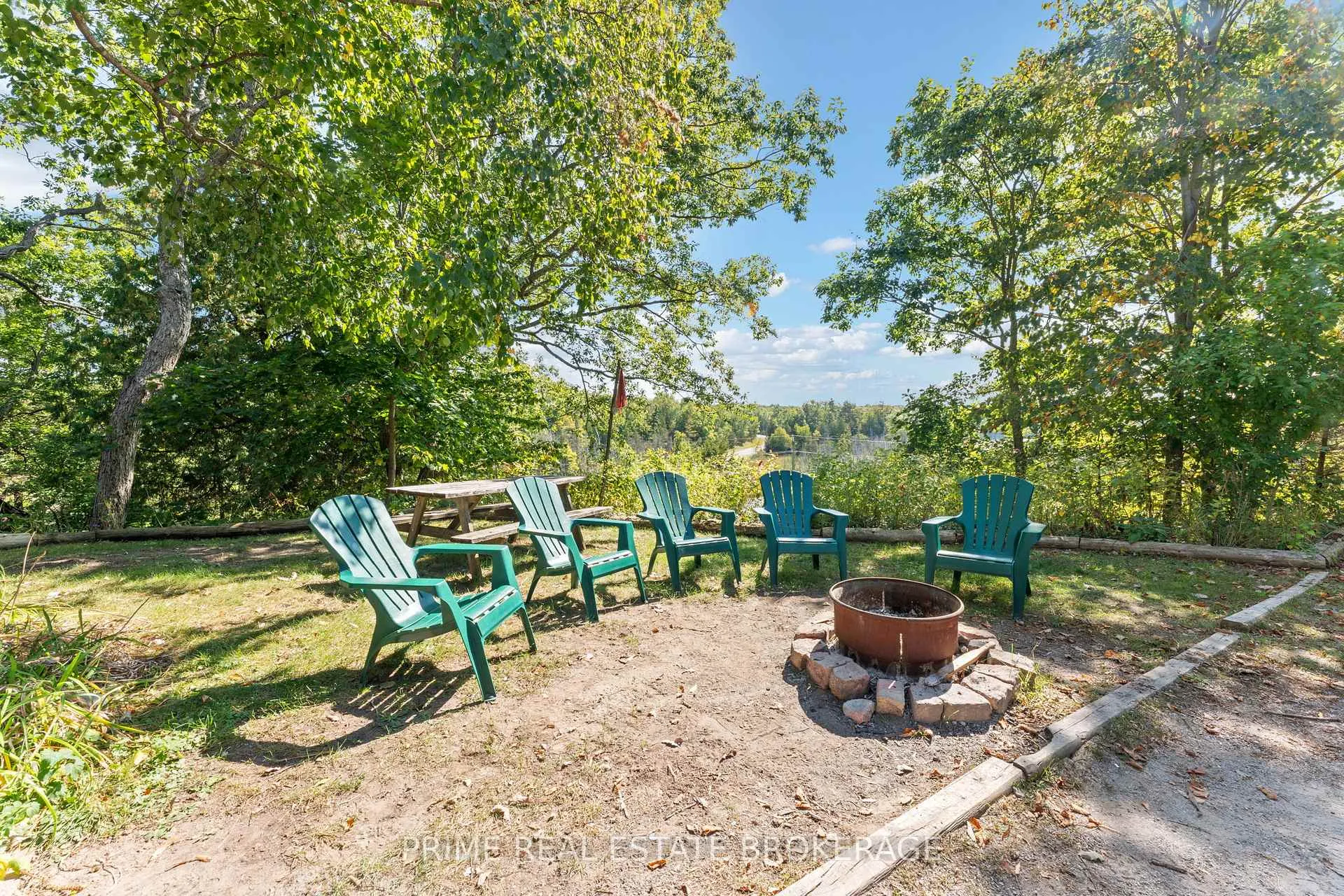 Photo 45 of 7166 Outer Drive, Lambton Shores, Port Franks — HOMEH