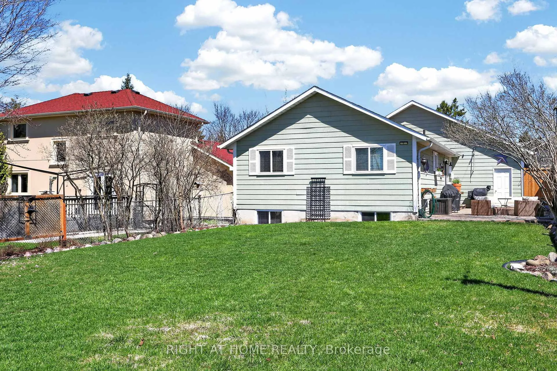 Photo 19 of 12 Elizabeth Street, Barrie, Ardagh — HOMEH