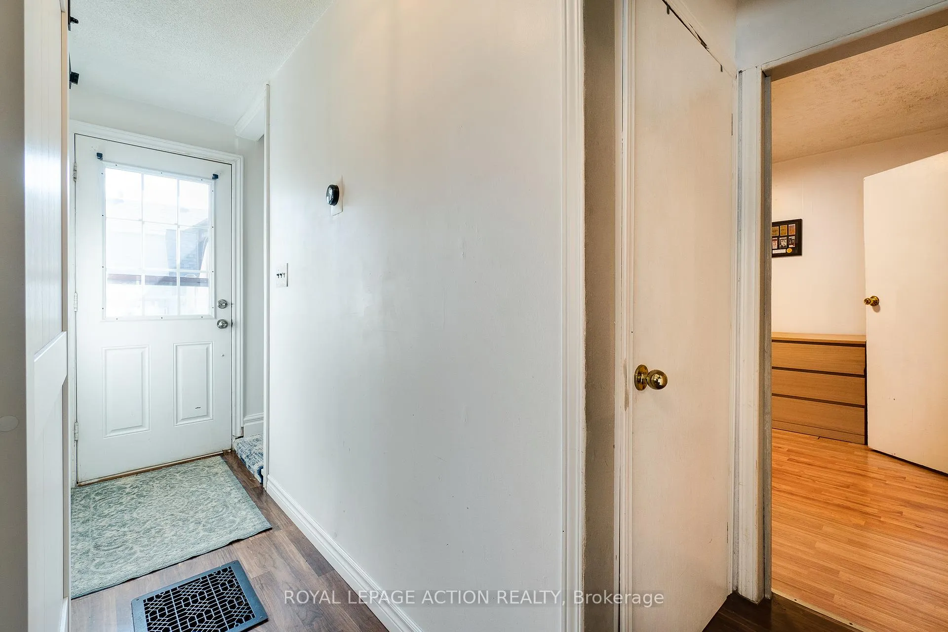 Photo 7 of 17 Drummond Street, Brantford — HOMEH