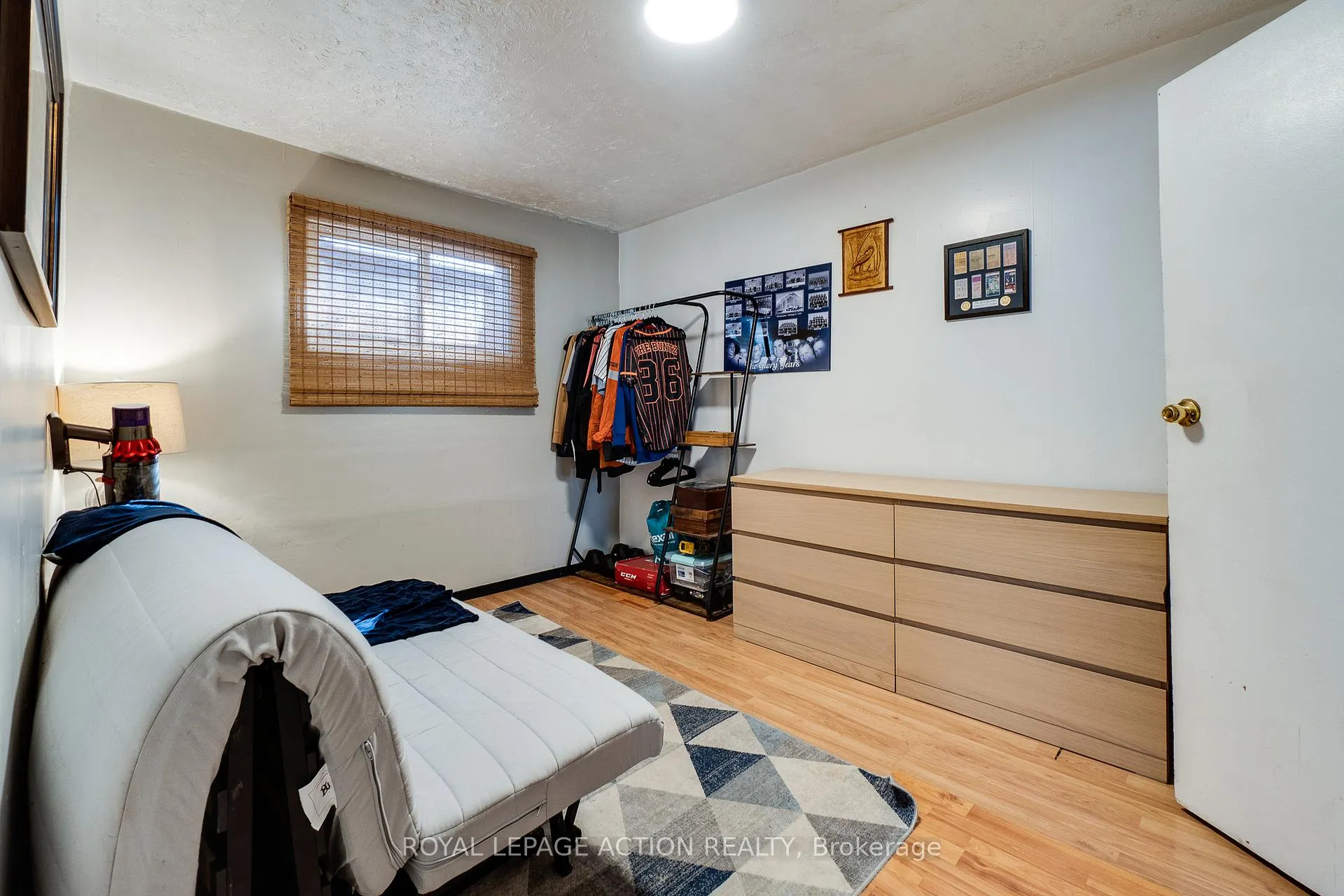 Photo 8 of 17 Drummond Street, Brantford — HOMEH