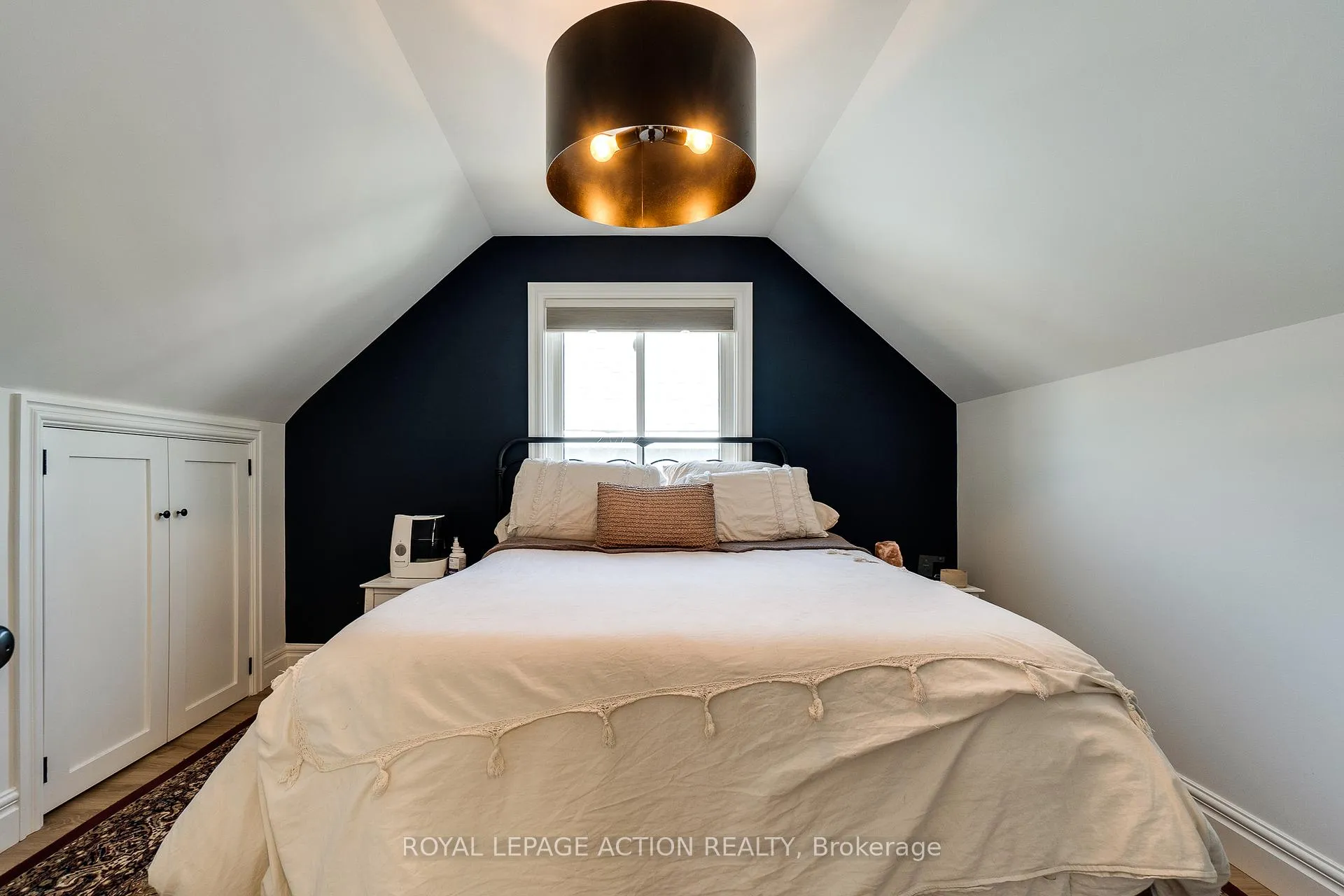 Photo 13 of 17 Drummond Street, Brantford — HOMEH
