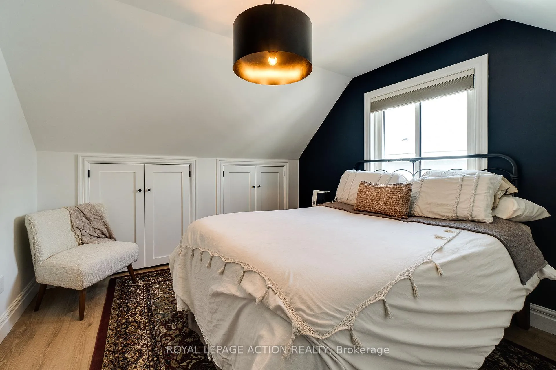 Photo 15 of 17 Drummond Street, Brantford — HOMEH
