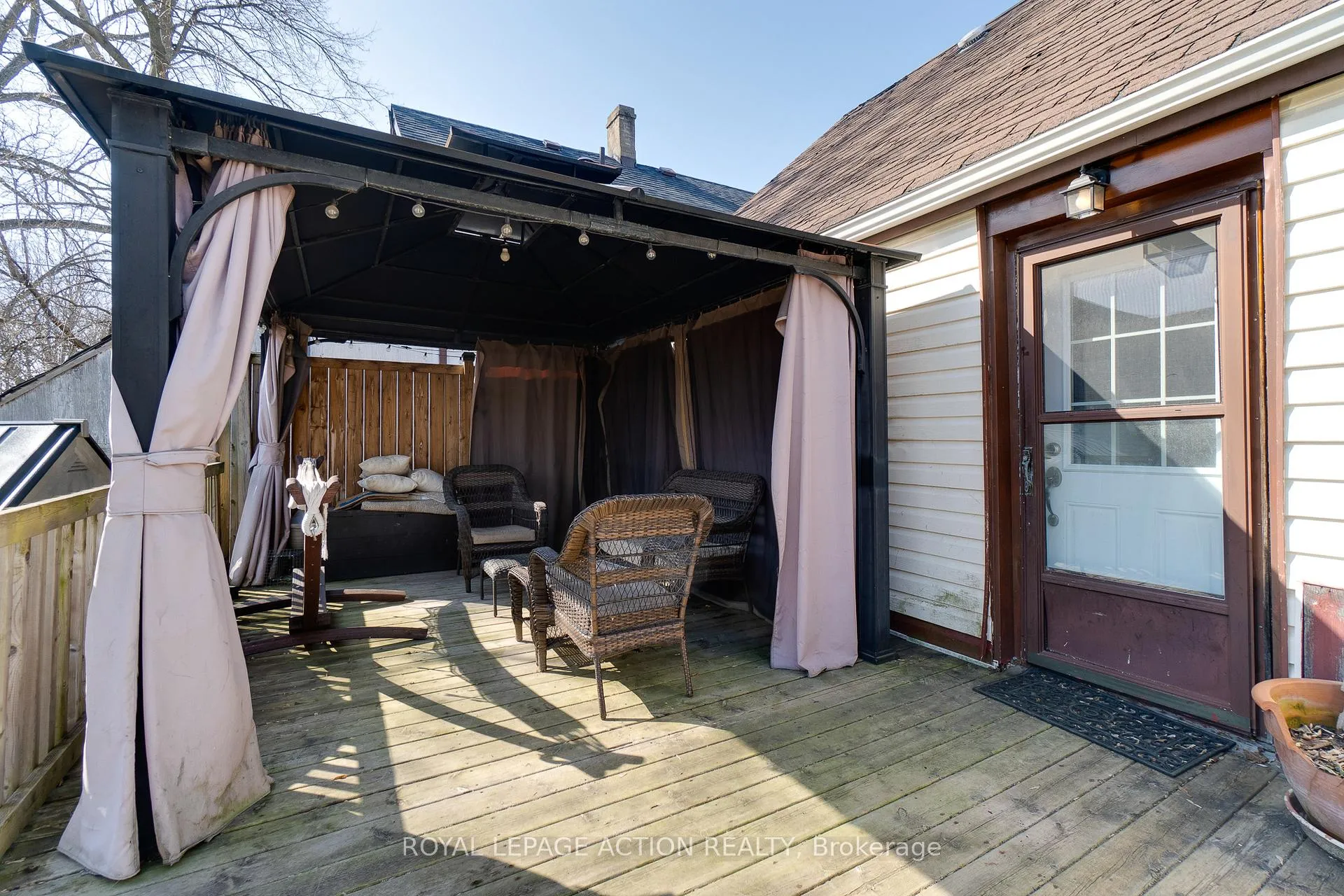 Photo 18 of 17 Drummond Street, Brantford — HOMEH