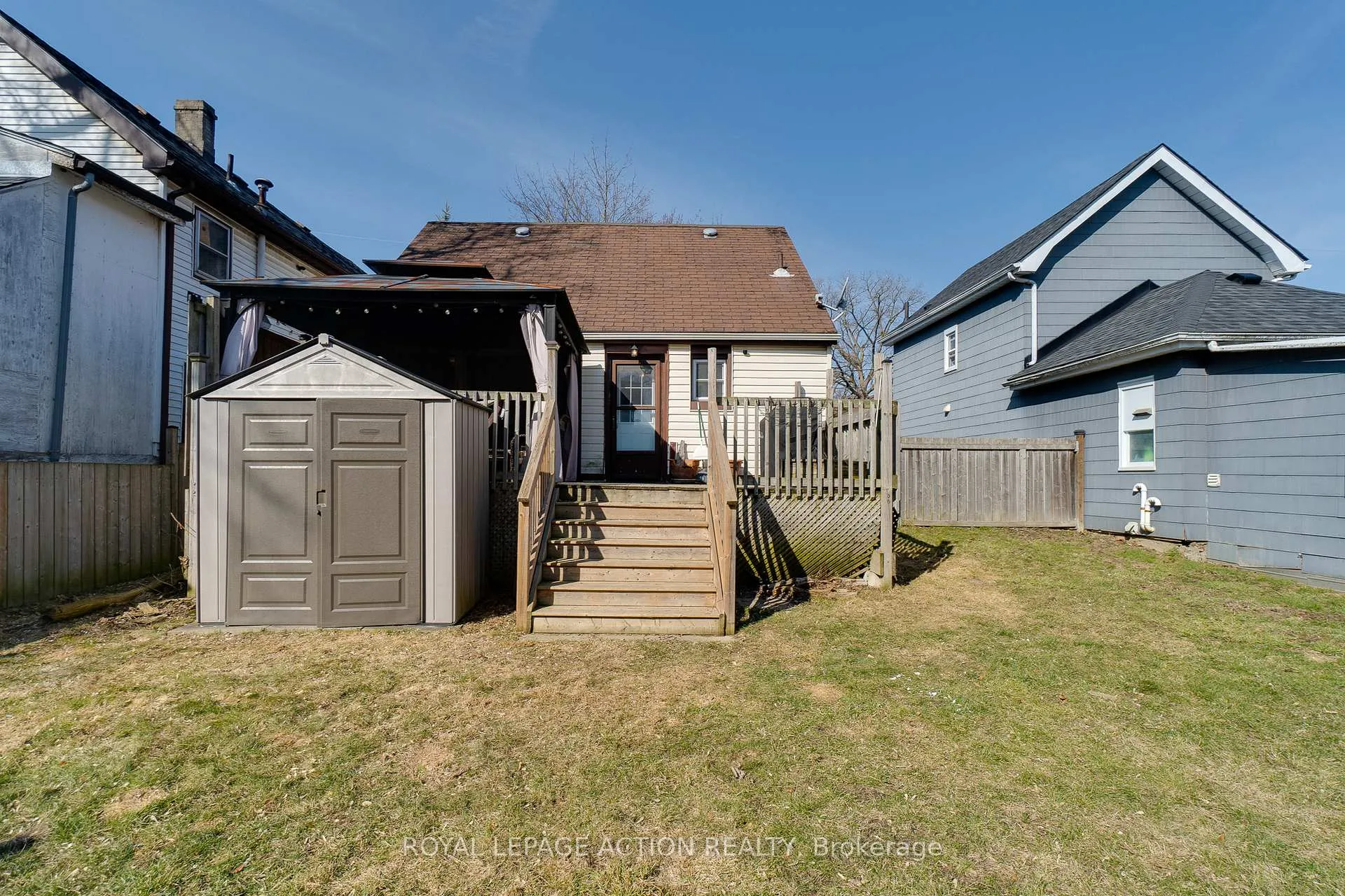 Photo 20 of 17 Drummond Street, Brantford — HOMEH