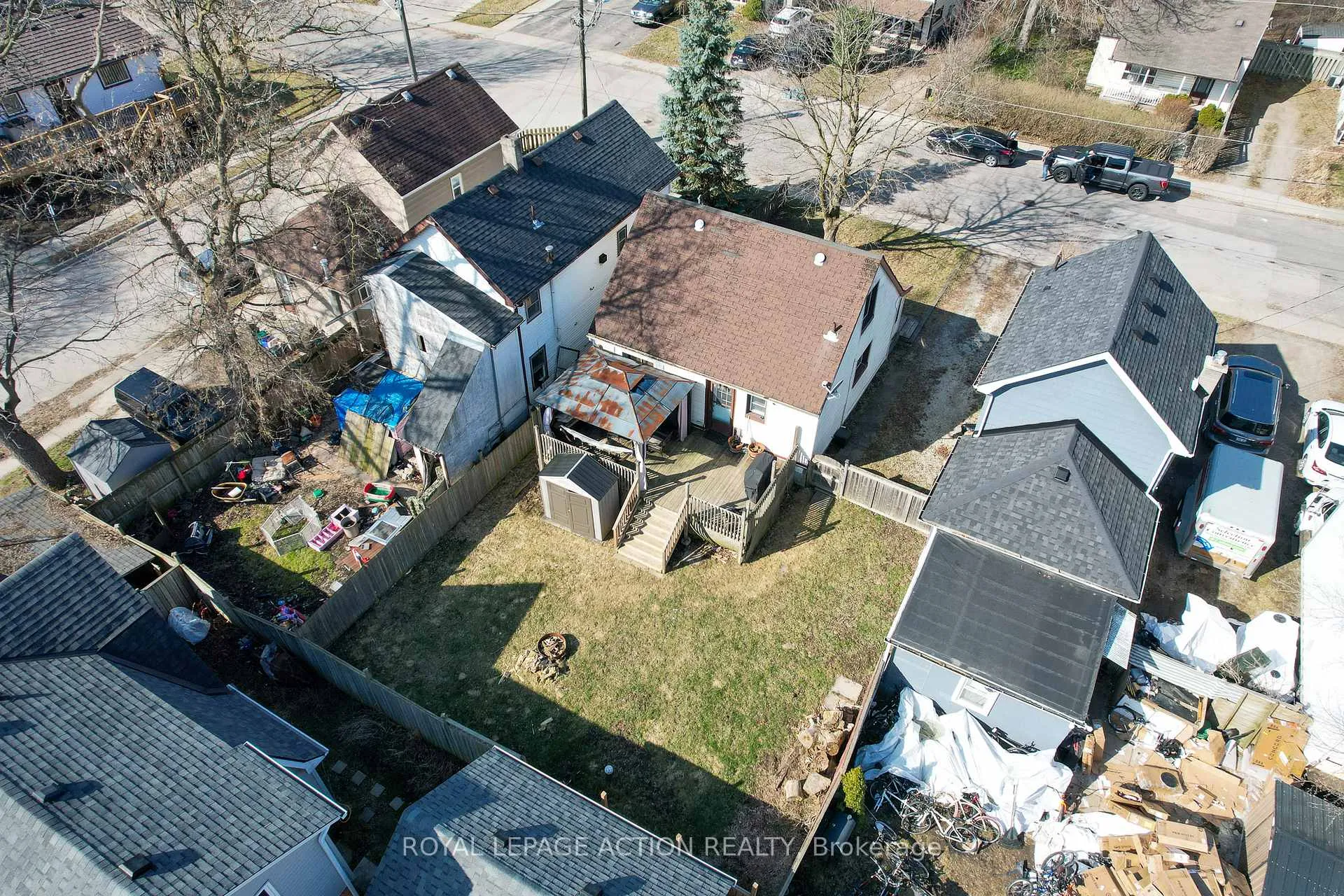Photo 23 of 17 Drummond Street, Brantford — HOMEH