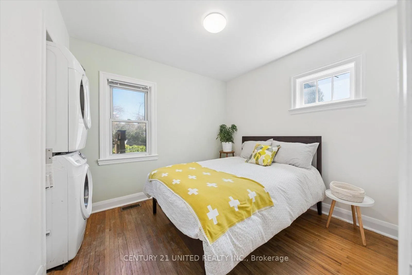 Photo 21 of 758 Bethune Street, Peterborough, Northcrest Ward 5 — HOMEH