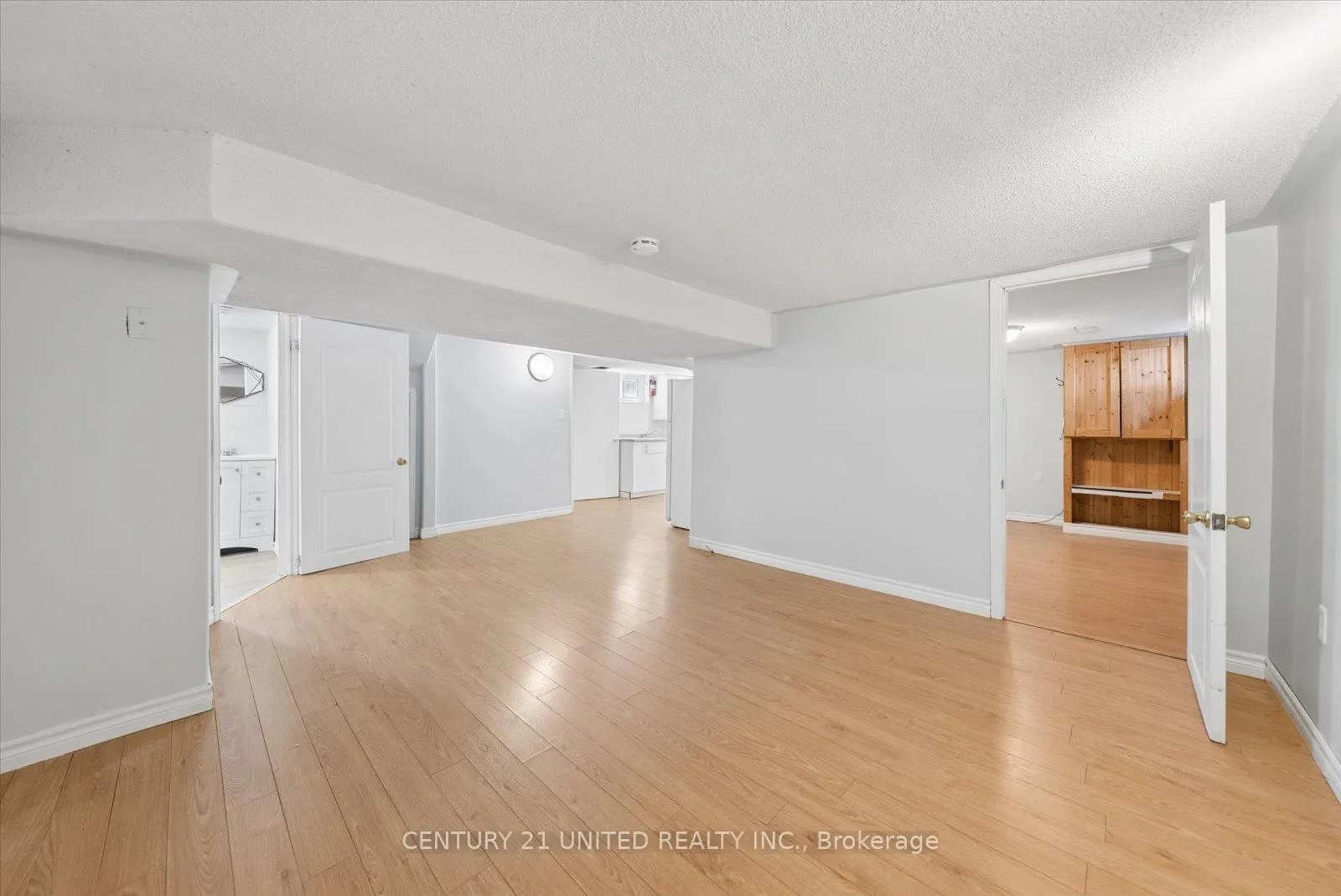 Photo 26 of 758 Bethune Street, Peterborough, Northcrest Ward 5 — HOMEH