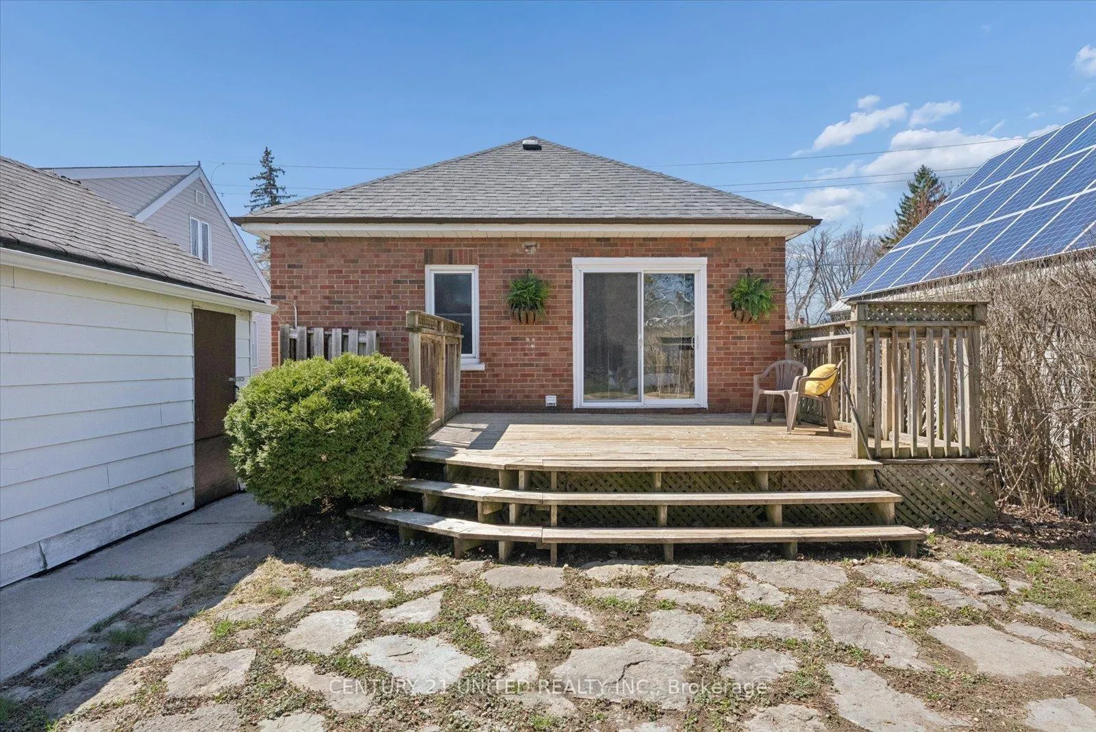 Photo 35 of 758 Bethune Street, Peterborough, Northcrest Ward 5 — HOMEH