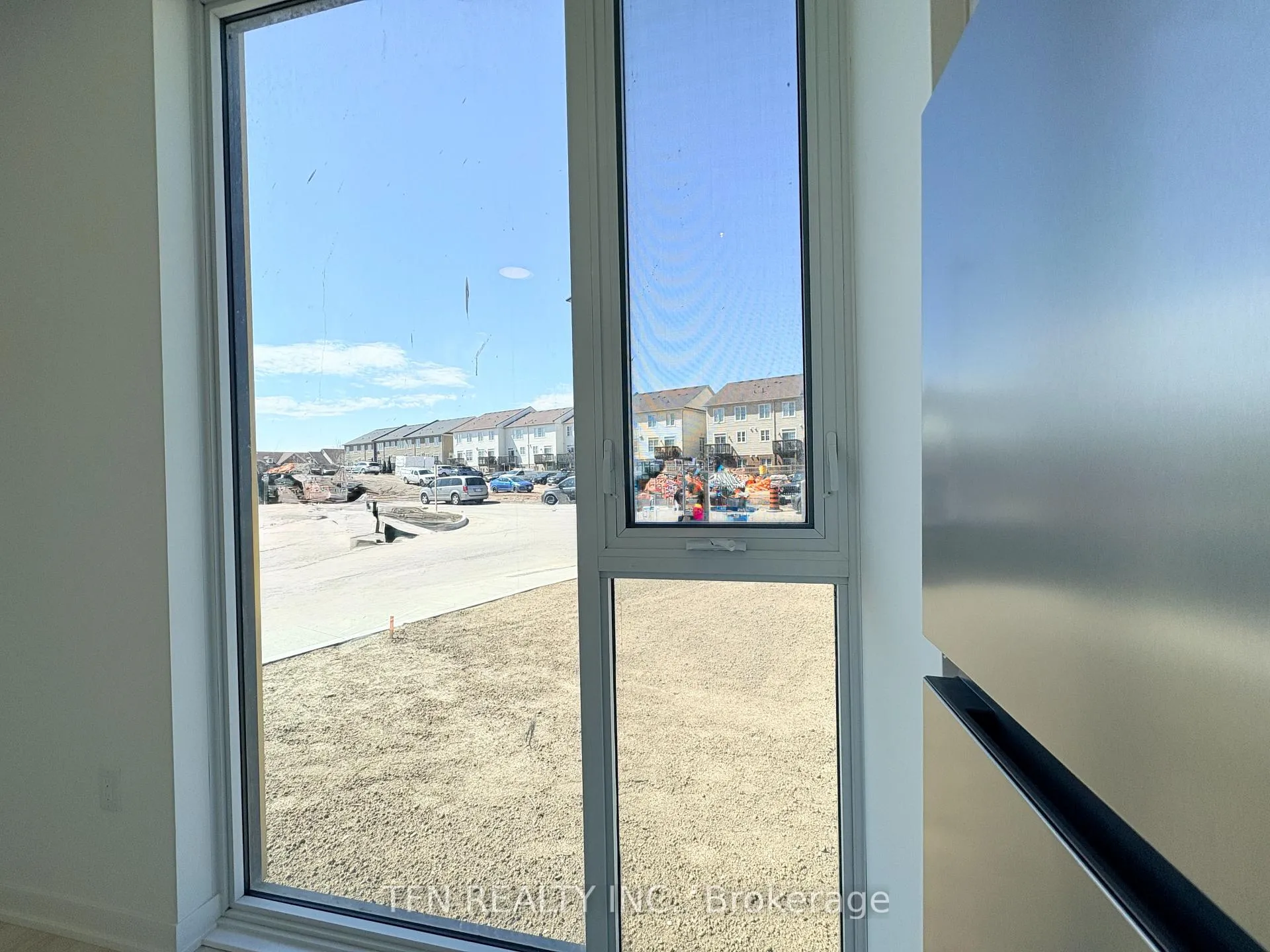 Photo 18 of Unit 104, 4878 Powers Common, Burlington, Alton — HOMEH