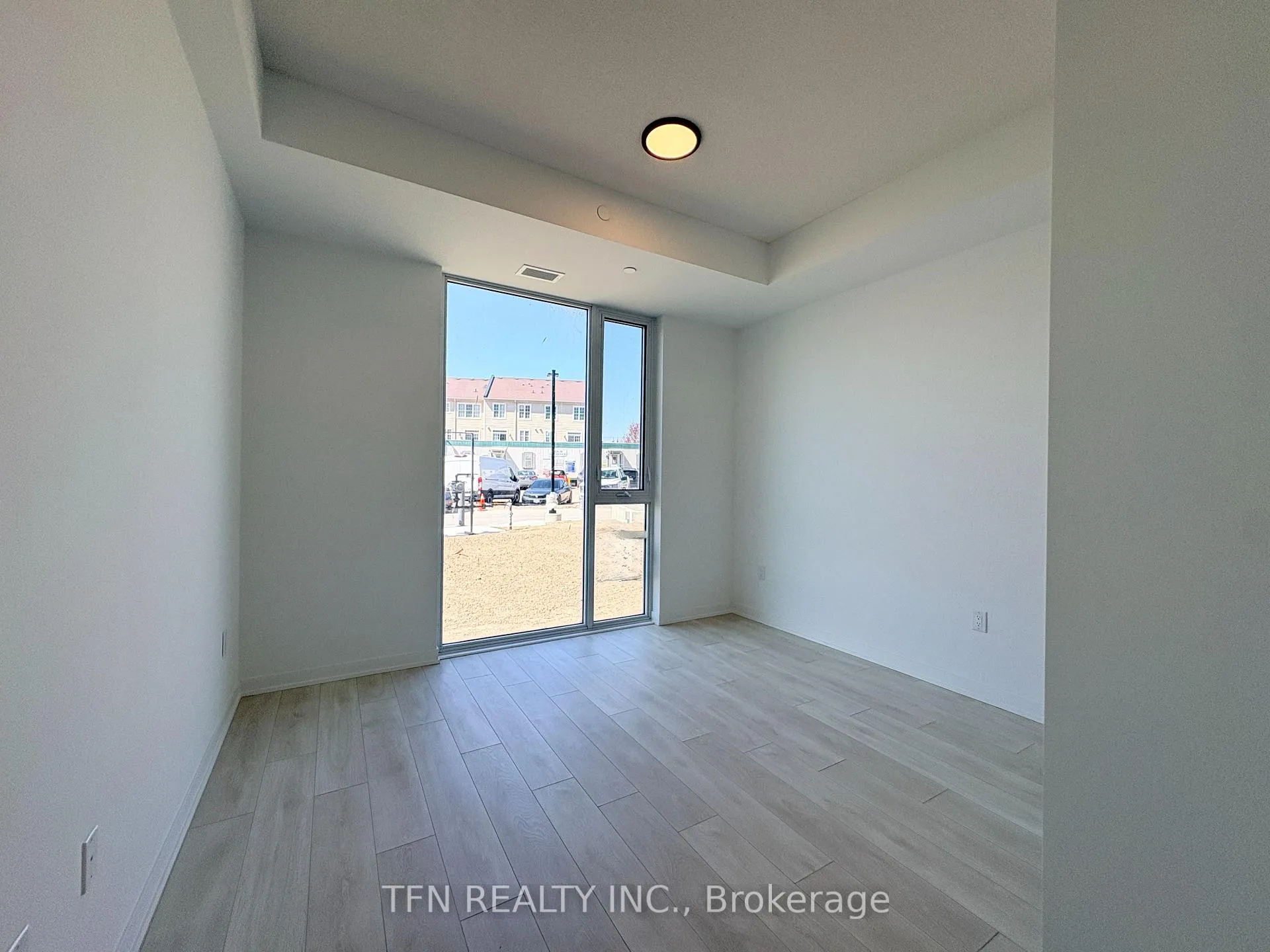 Photo 19 of Unit 104, 4878 Powers Common, Burlington, Alton — HOMEH