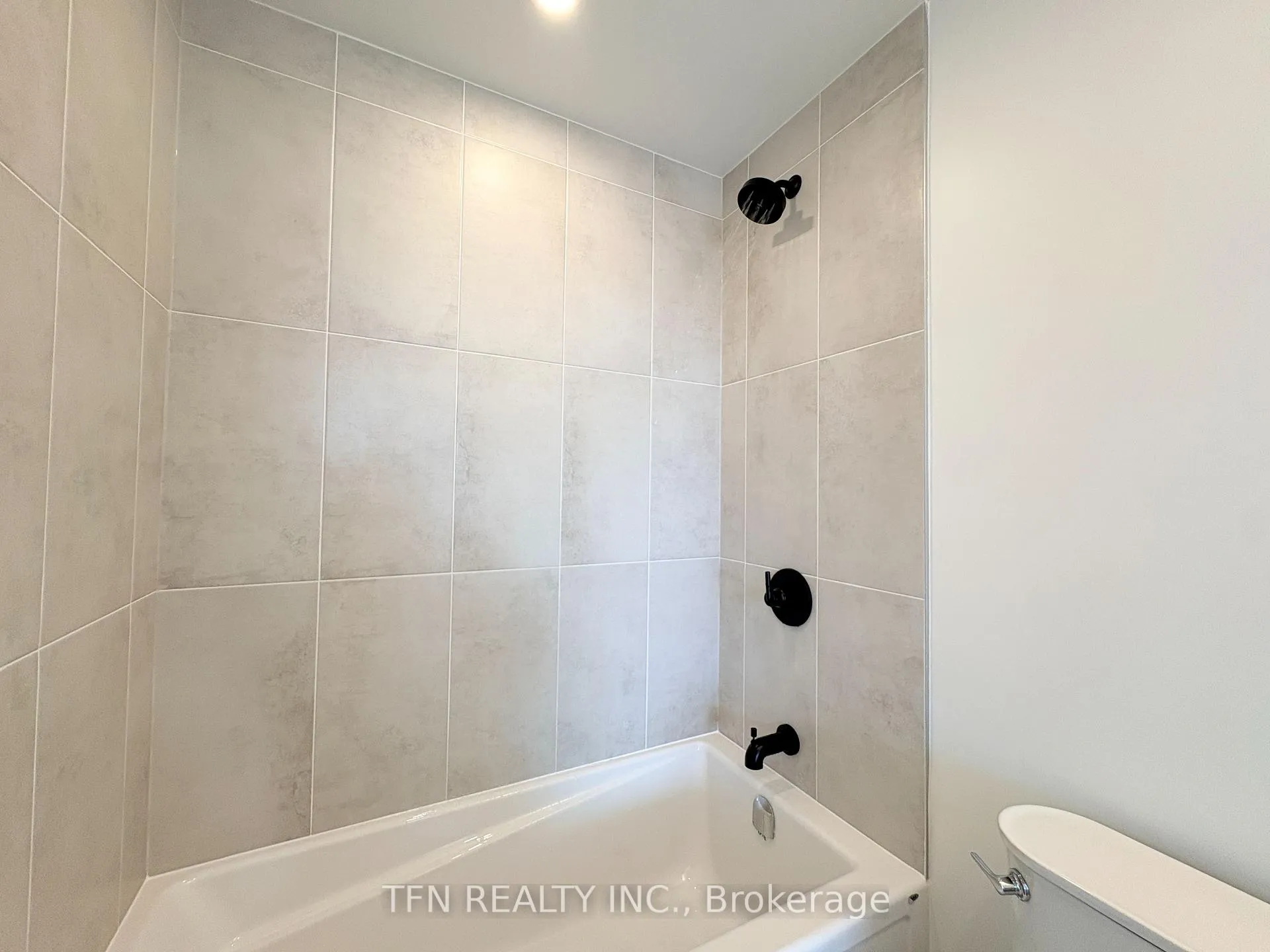 Photo 23 of Unit 104, 4878 Powers Common, Burlington, Alton — HOMEH