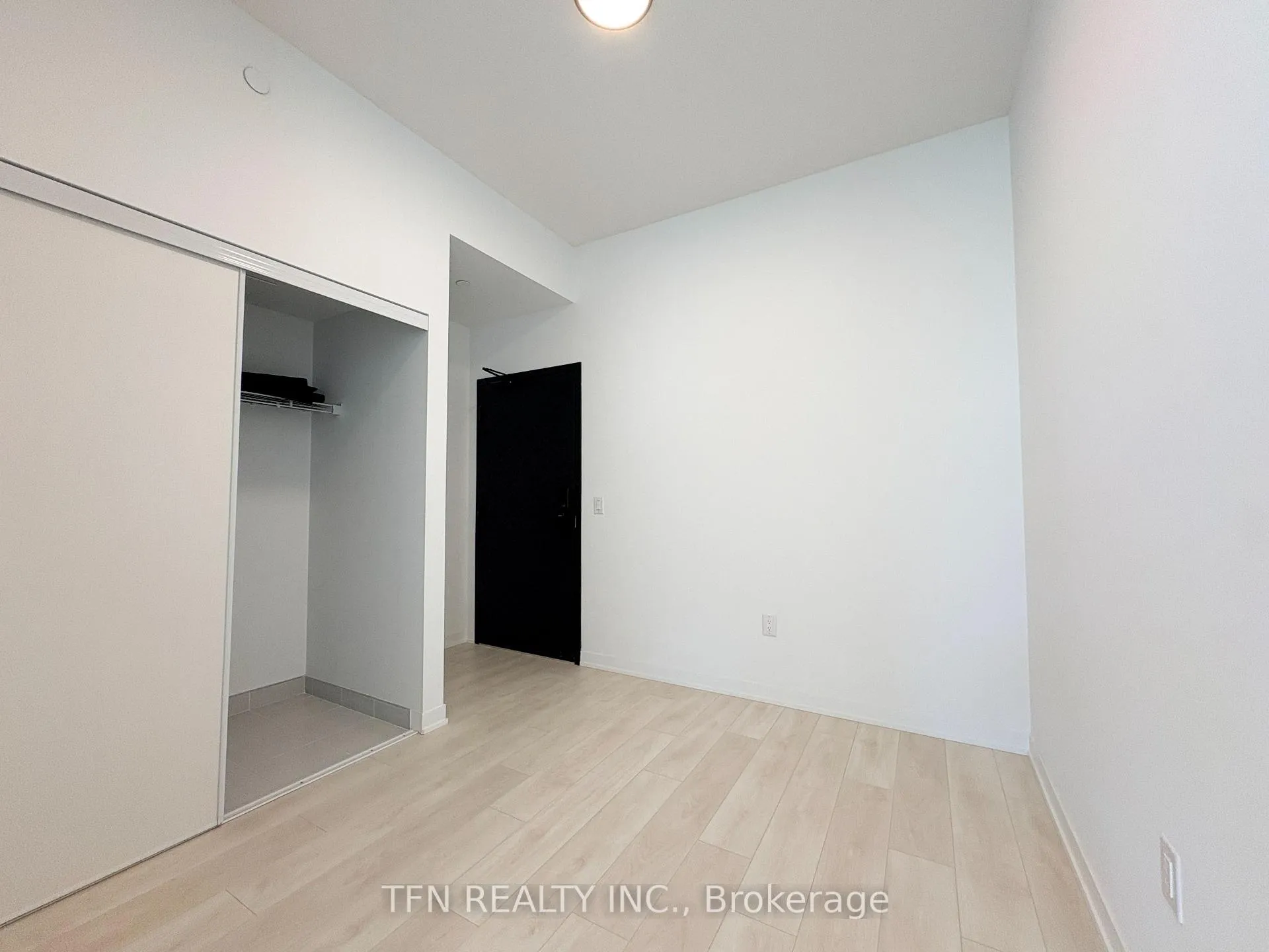 Photo 25 of Unit 104, 4878 Powers Common, Burlington, Alton — HOMEH