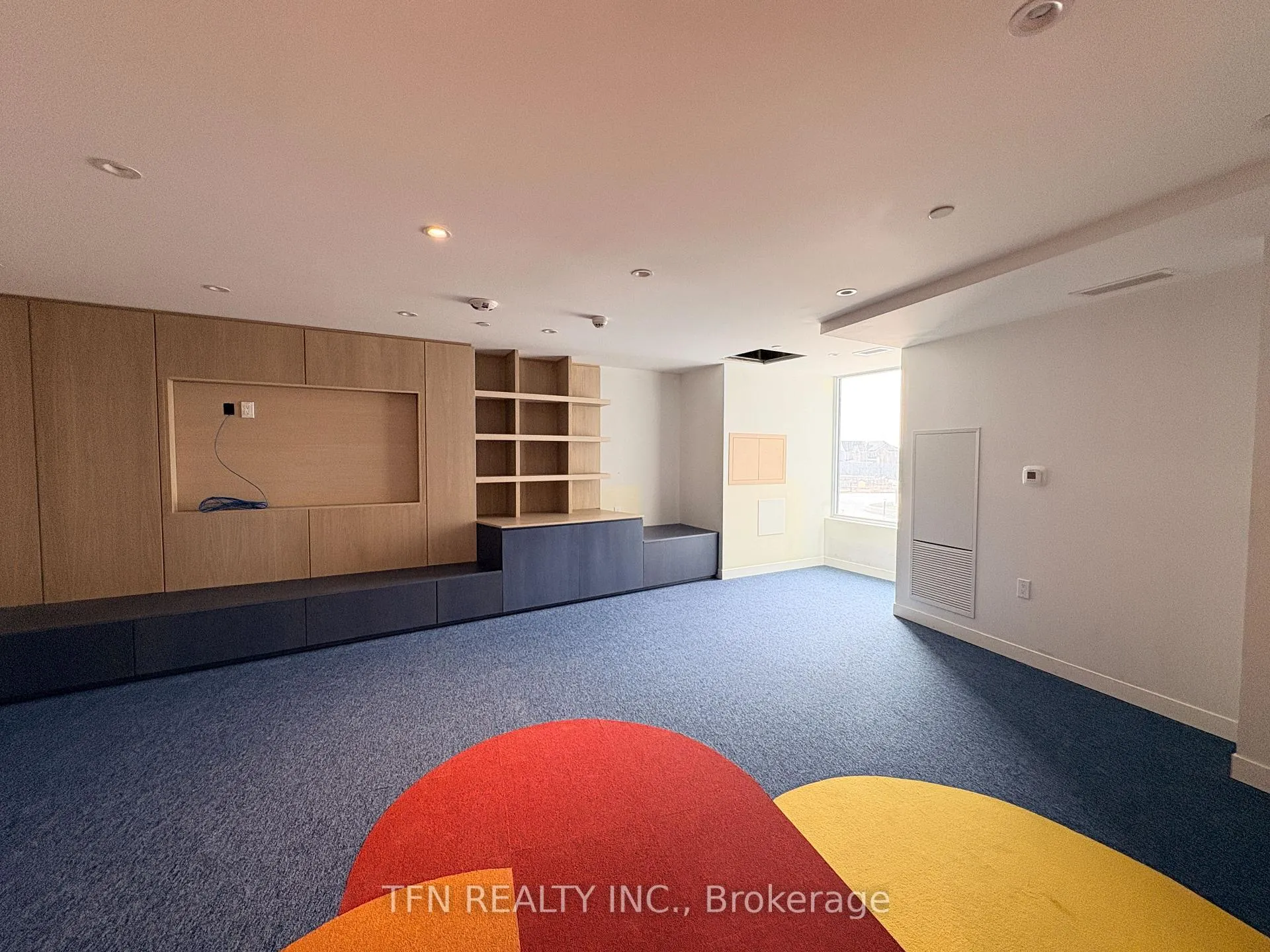 Photo 36 of Unit 104, 4878 Powers Common, Burlington, Alton — HOMEH