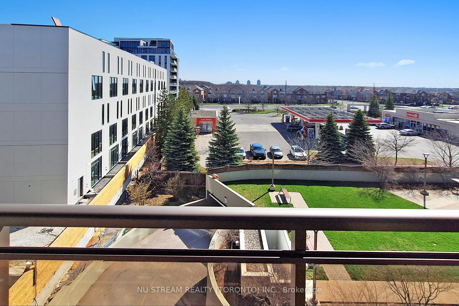 Photo 28 of Unit 535, 540 Bur Oak Avenue, Markham, Berczy — HOMEH
