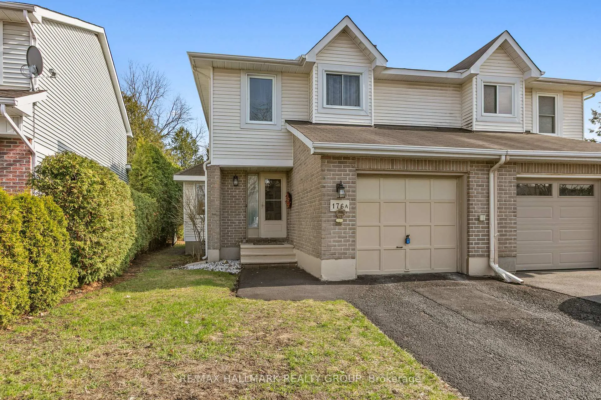 Photo 2 of Unit A, 176 Sherway Drive, Ottawa, Barrhaven - Pheasant Run — HOMEH