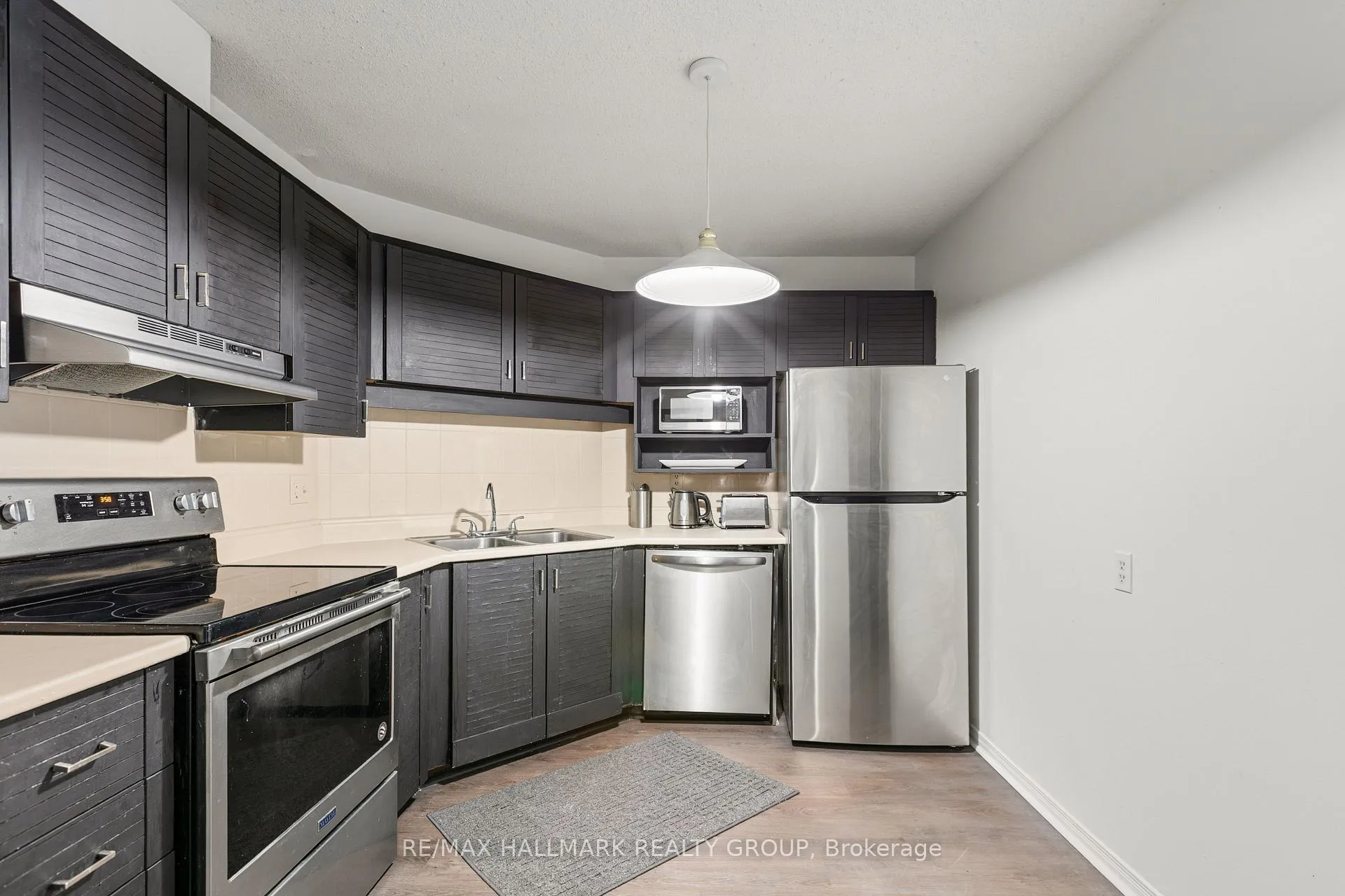 Photo 6 of Unit A, 176 Sherway Drive, Ottawa, Barrhaven - Pheasant Run — HOMEH