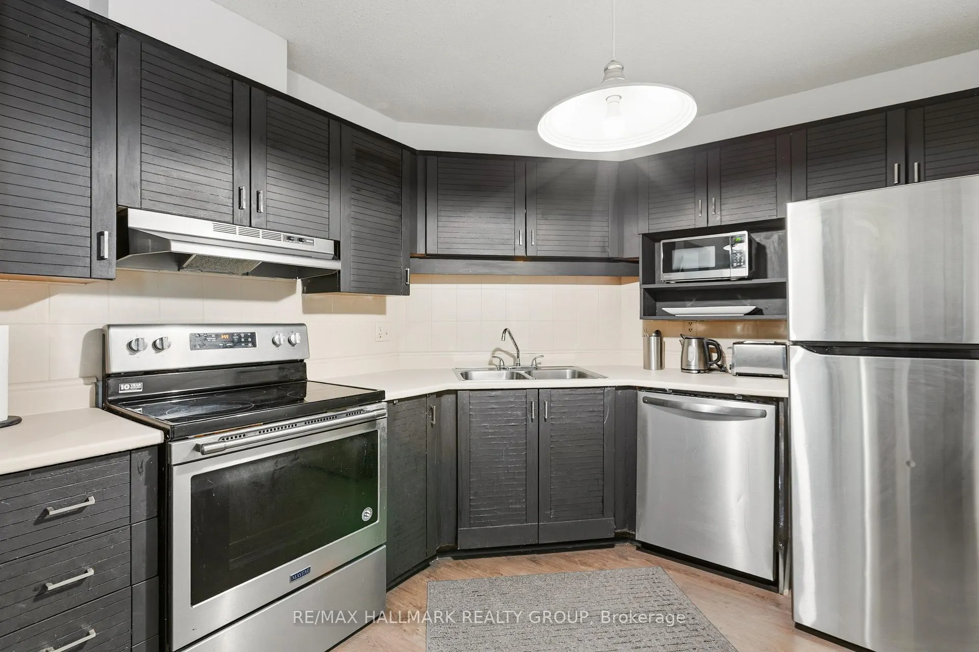 Photo 7 of Unit A, 176 Sherway Drive, Ottawa, Barrhaven - Pheasant Run — HOMEH