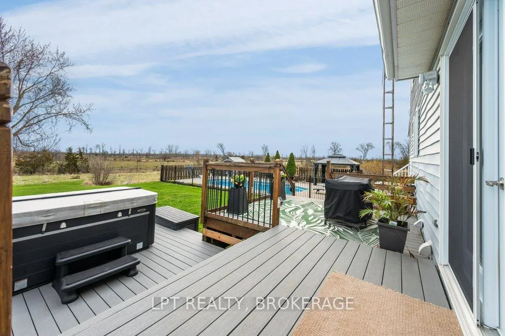 Photo 5 of 4856 Florida Road, Frontenac, Frontenac South — HOMEH