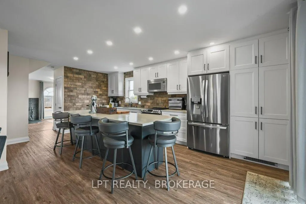 Photo 8 of 4856 Florida Road, Frontenac, Frontenac South — HOMEH
